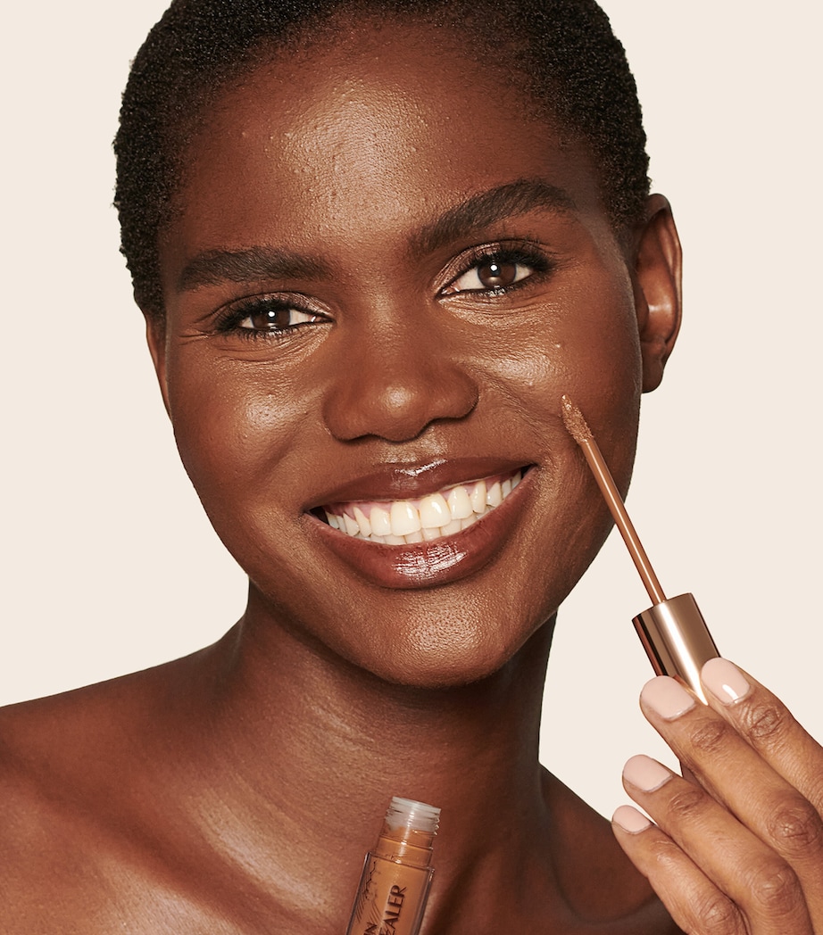 Charlotte Tilbury Beautiful Skin Radiant Concealer Image 2