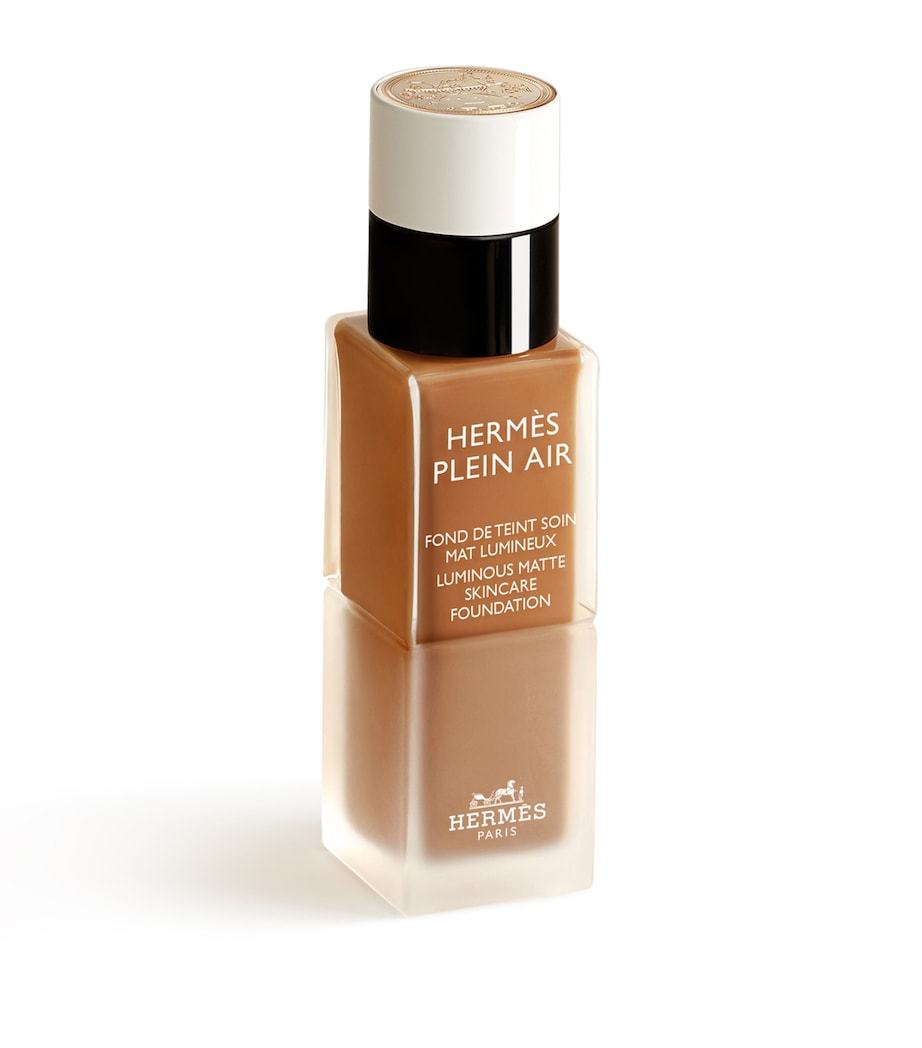 Plein Air Luminous Matte Skincare Foundation COGNAC Image 3
