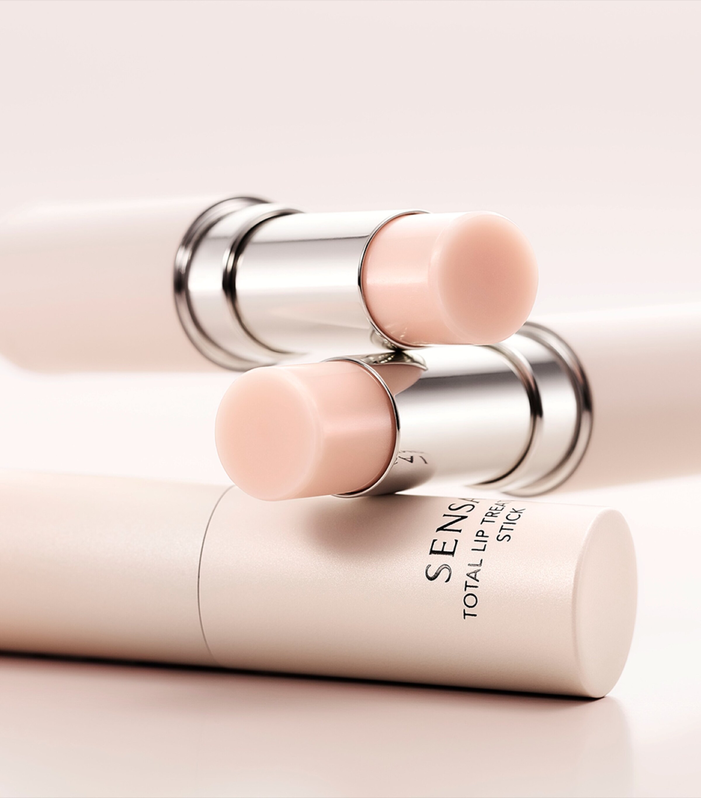 Total Lip Treatment Stick NO COLOUR Image 2