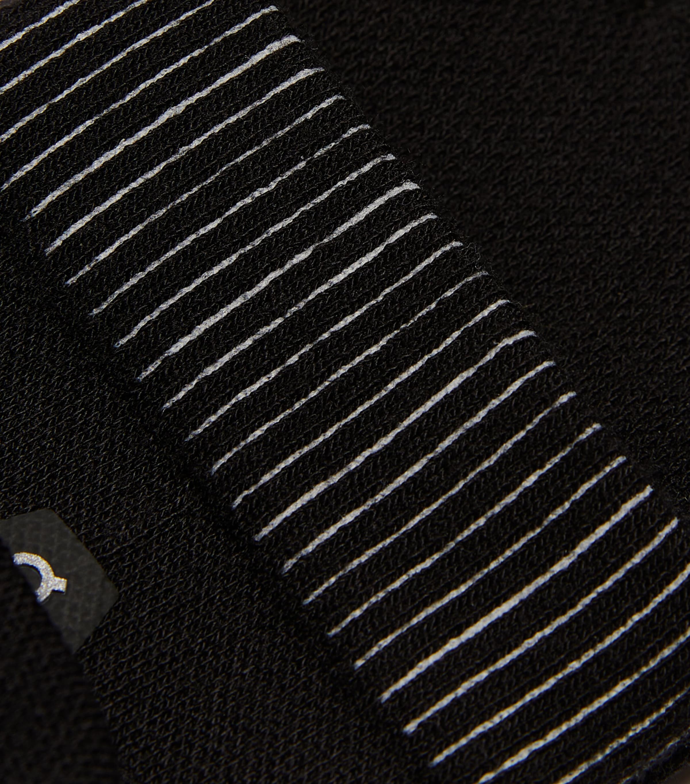 On Mens Ultralight Low Socks Black | White Image 2