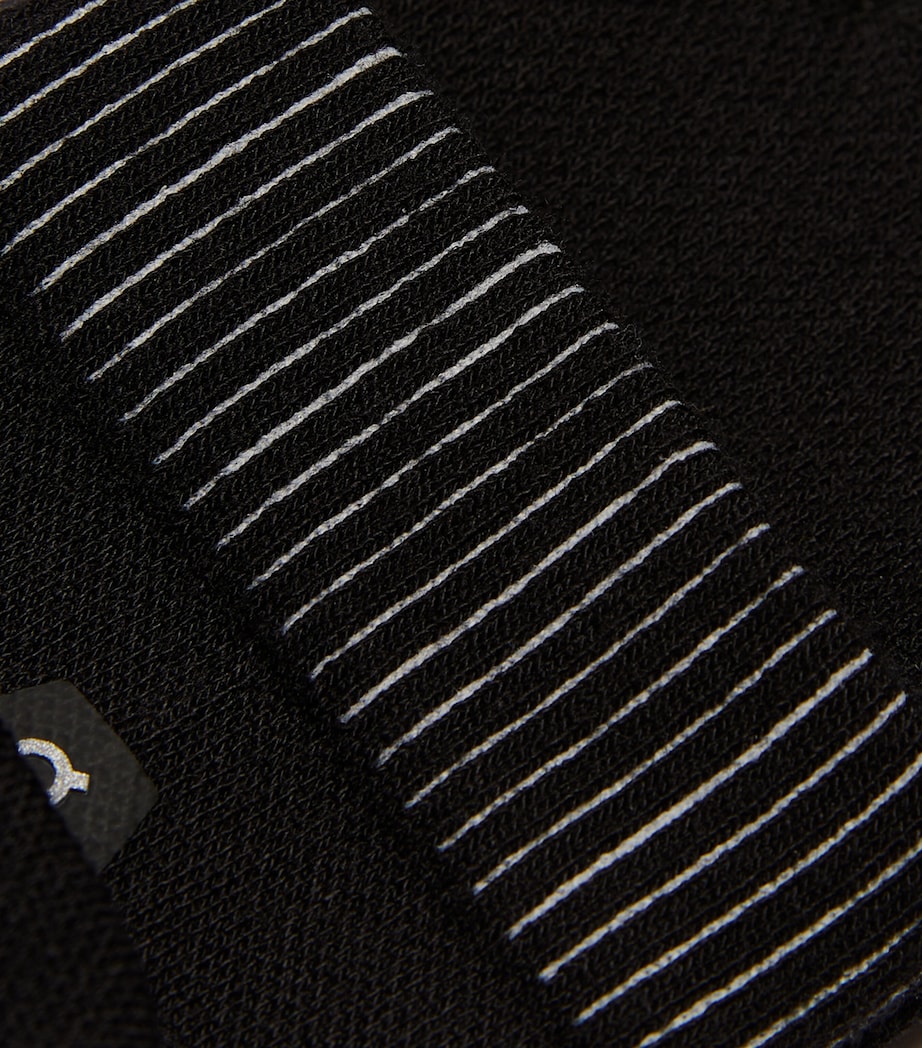 On Mens Ultralight Low Socks Black | White Image 2