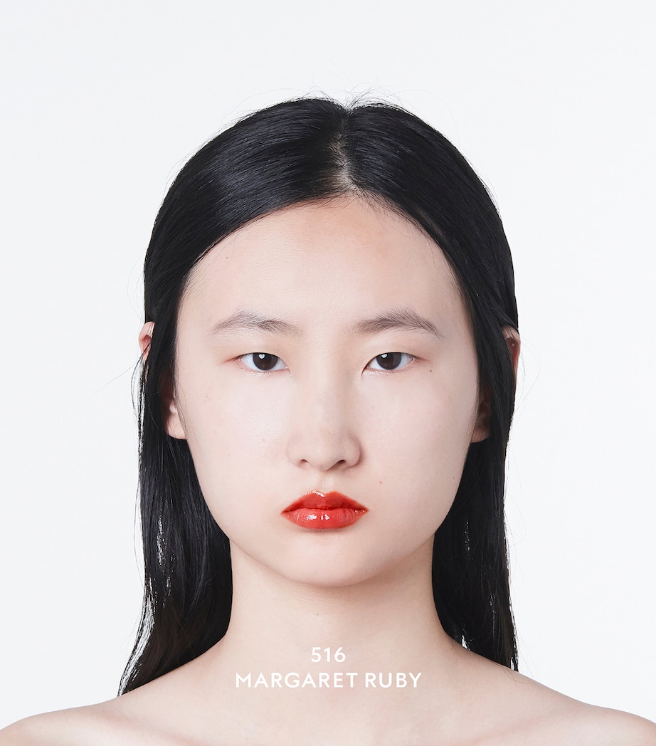 Gucci’s Rouge de Beauté Brillant Glow & Care Lip Colour 516 Image 6