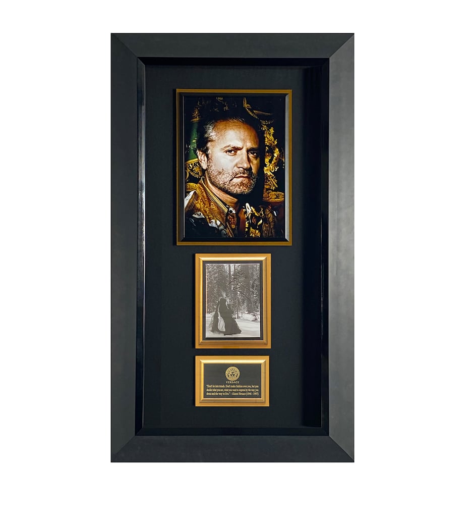 Leipzig Galleries Gianni Versace Signed Photo Framed Display Image 1