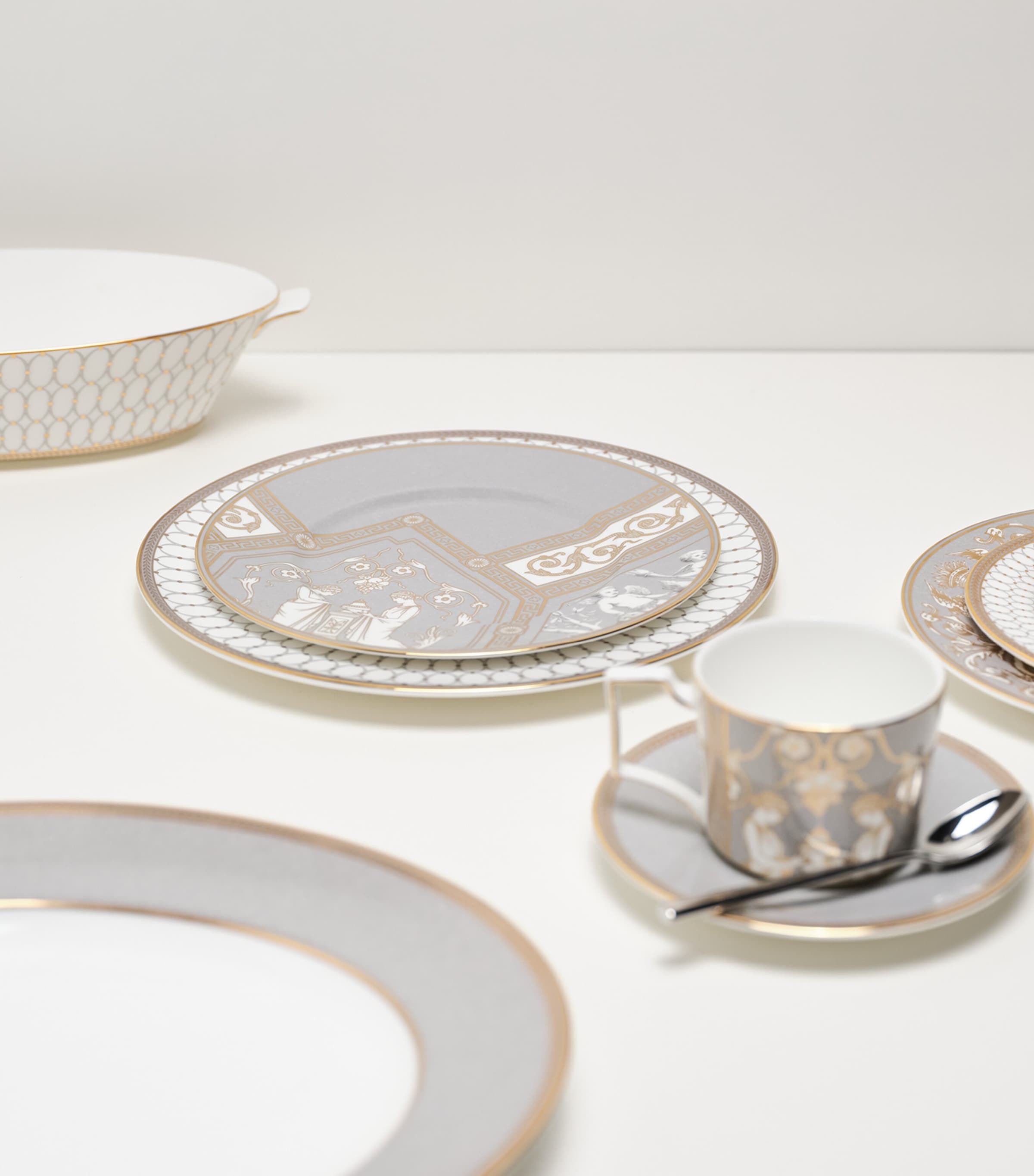 Wedgwood Renaissance Teacup and Saucer Grey Image 7