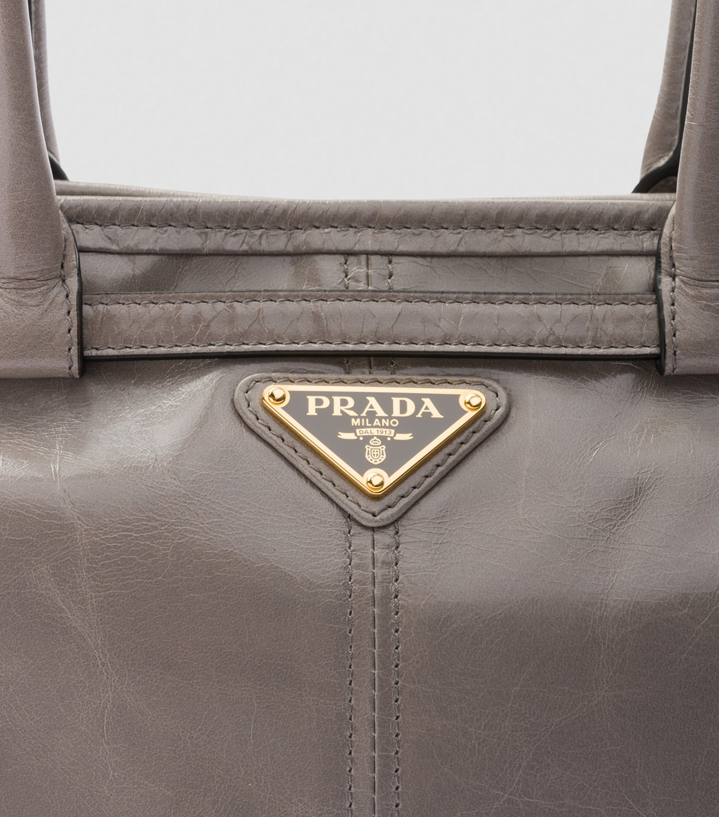 Medium Leather Shoulder Bag F03SF Image 5