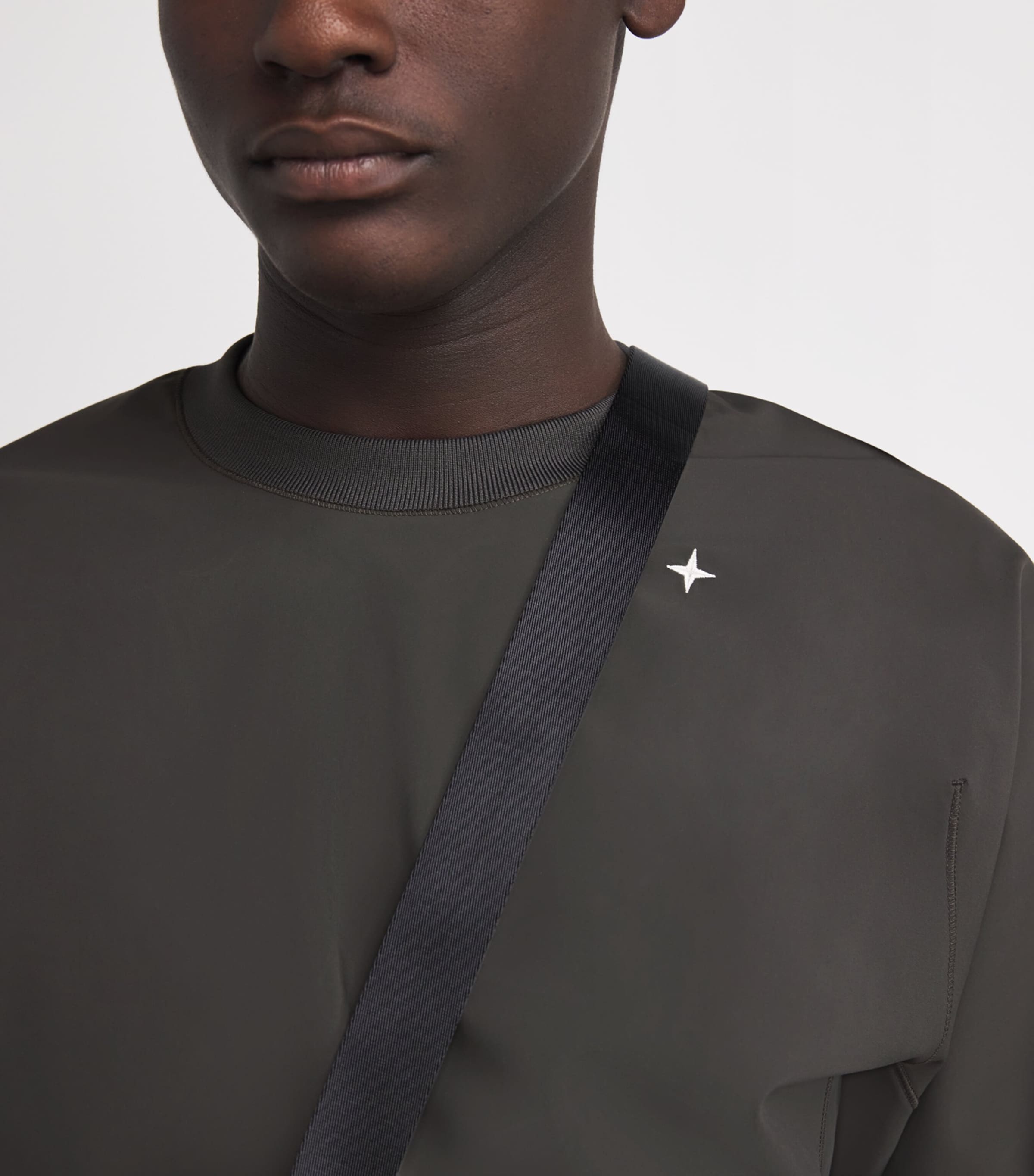 Stellina Long-Sleeve T-Shirt V0062 Image 6