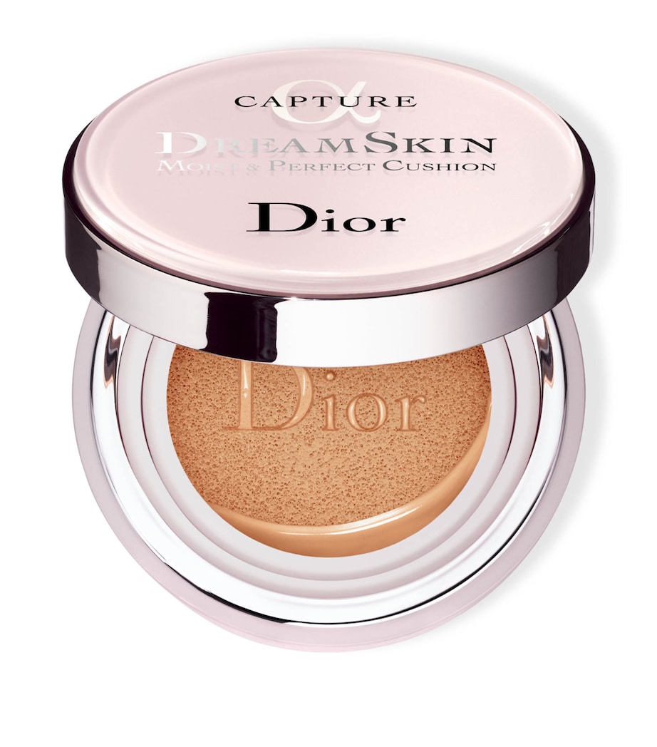 DIOR Capture Dreamskin Moist & Perfect Cushion SPF 50 Image 1