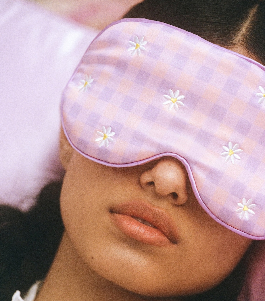 Mulberry Silk Contour Sleep Mask POSIE Image 3