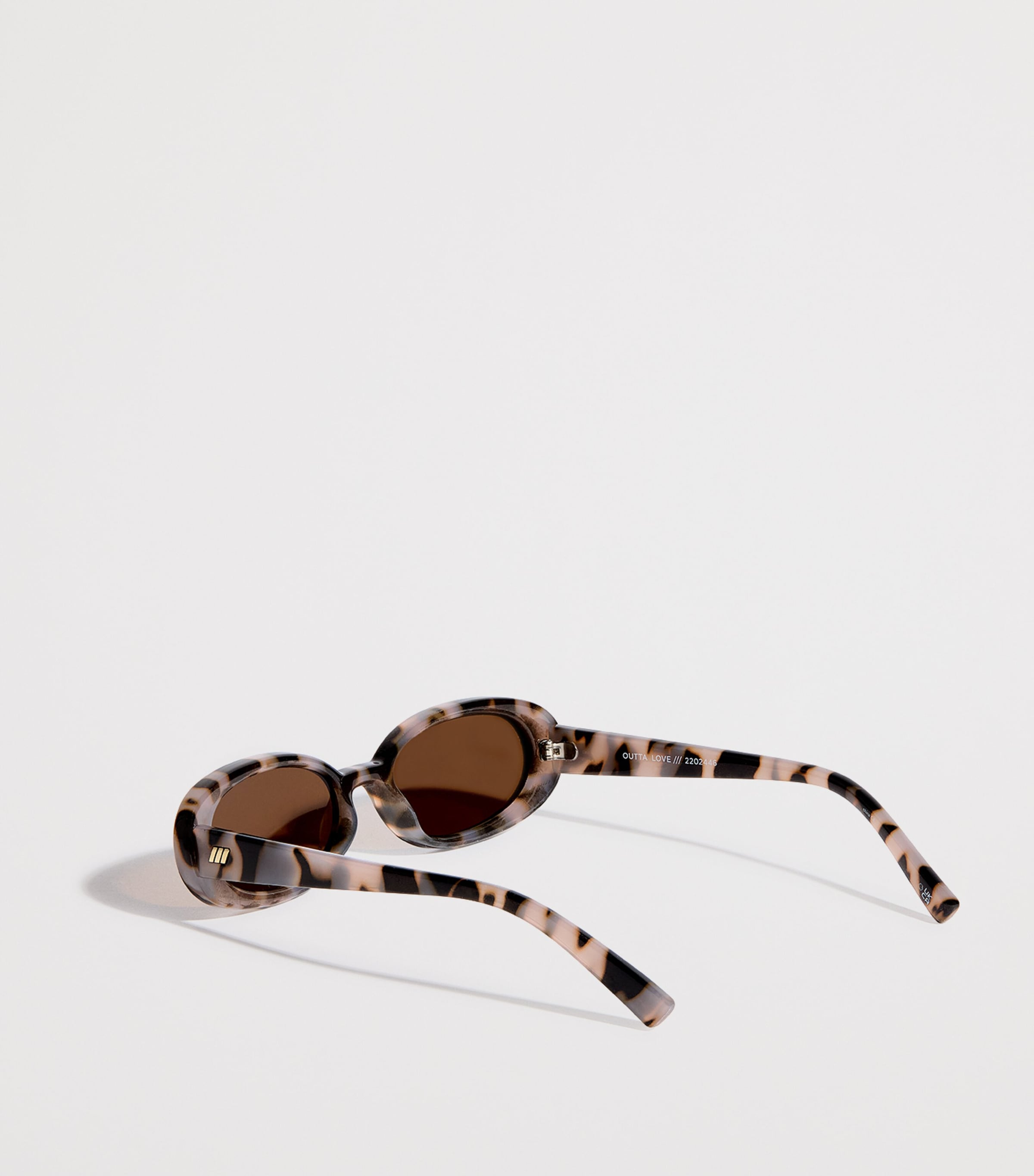 Le Specs Cookie Tort Outta Love Sunglasses Tor Image 3