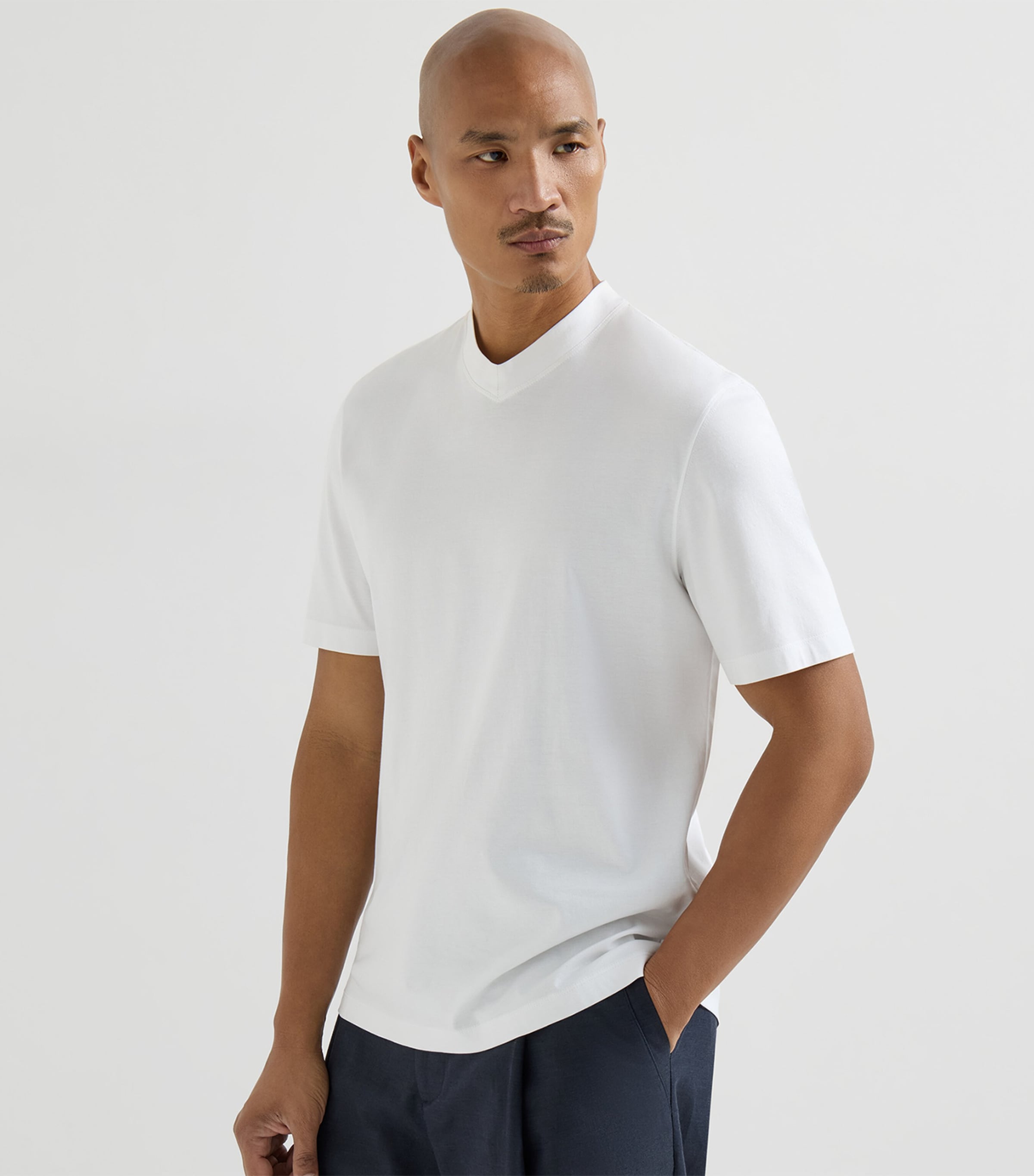 Brunello Cucinelli Mens Cotton V-Neck T-Shirt Image 3