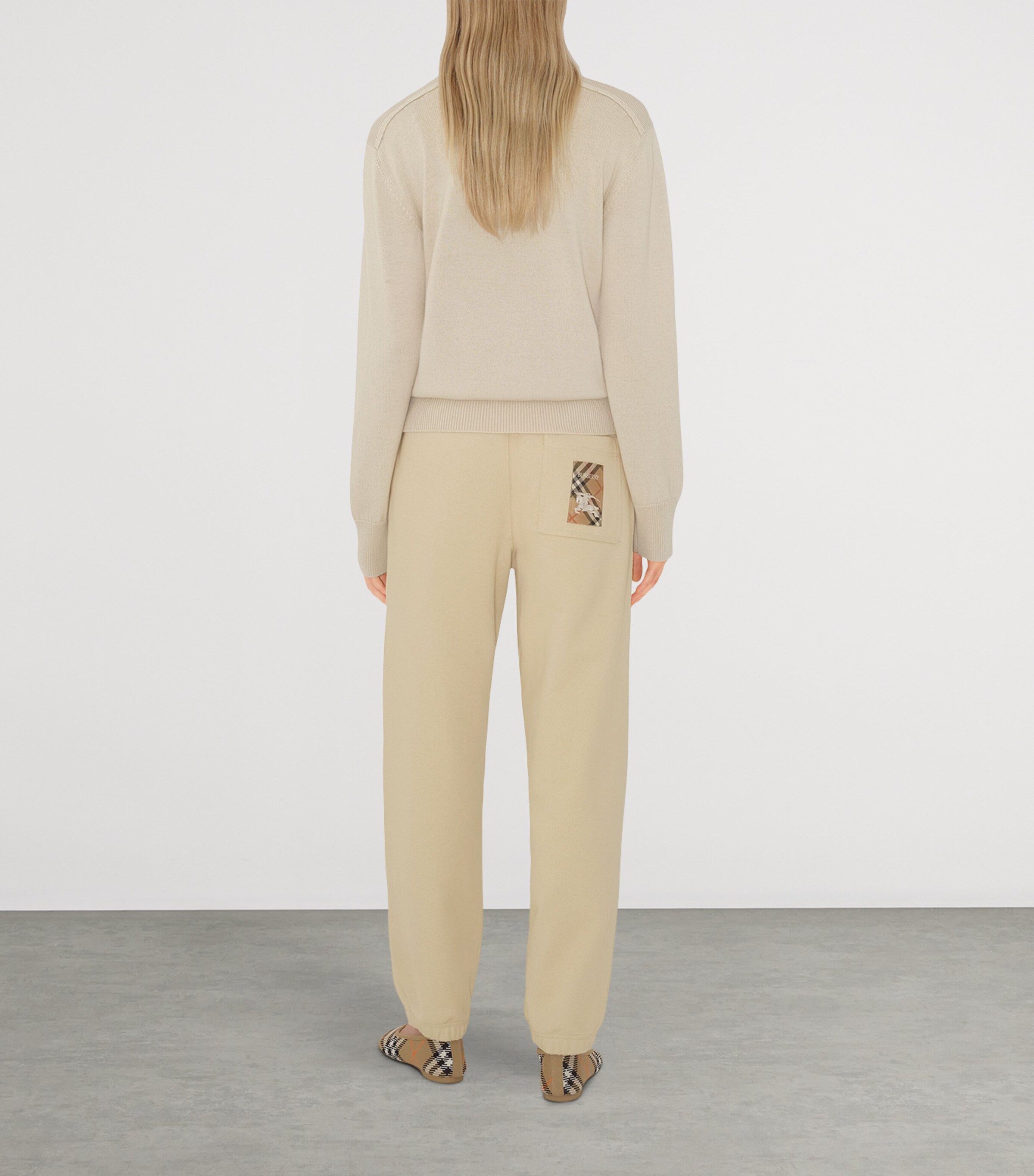 Check Label Sweatpants NUTMEG Image 3