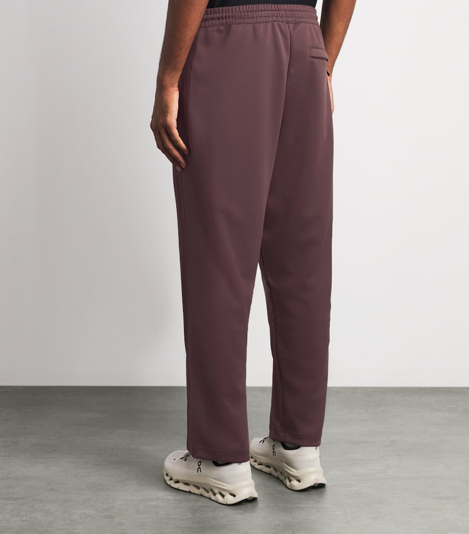 On Mens Courtside Sweatpants Mulberry Image 5