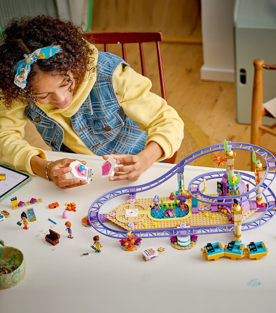 Lego LEGO Friends Mermaid Roller Coaster Ride 42703 Image 3