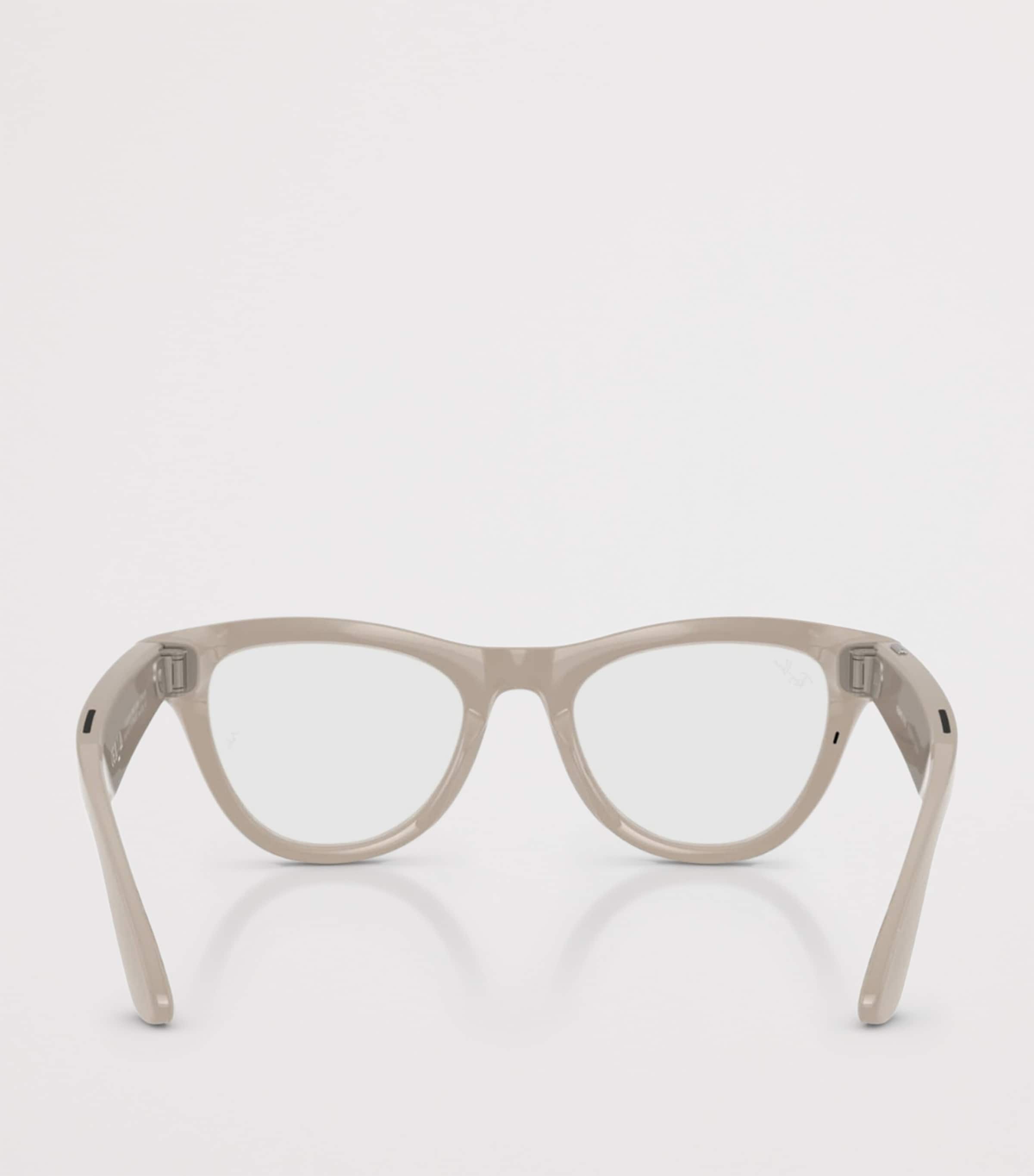 Ray-Ban x Meta Smart Skyler Sunglasses Image 3