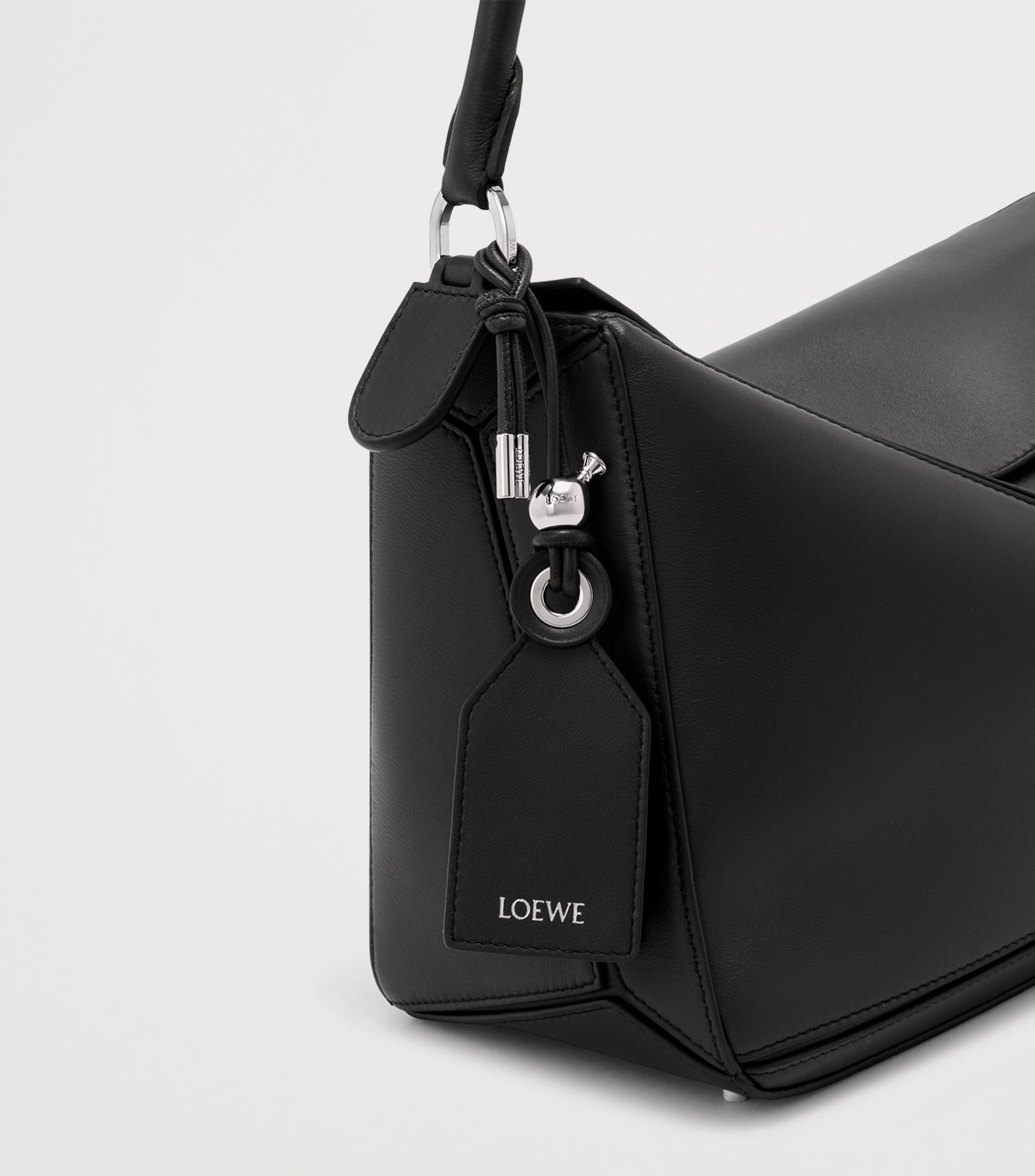 LOEWE Womens Medium Leather Featherlight Puzzle Top-Handle Bag Black Image 10