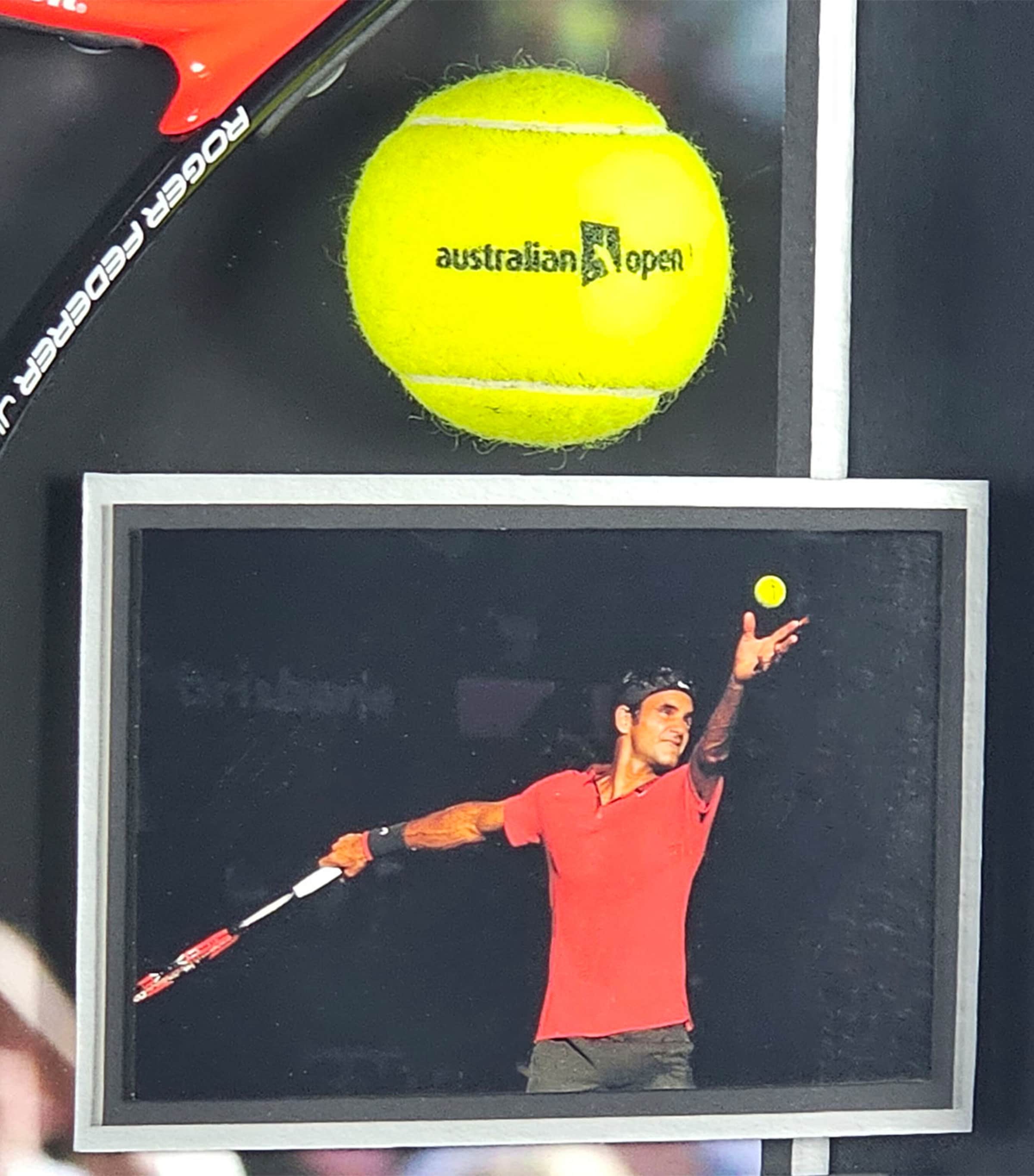 Leipzig Galleries Roger Federer Used and Signed 2015 Racket Display Image 4