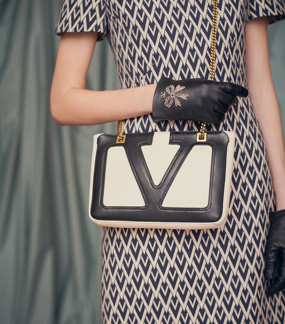 Small Lambskin Viva Superstar Tote Bag R4V Image 9