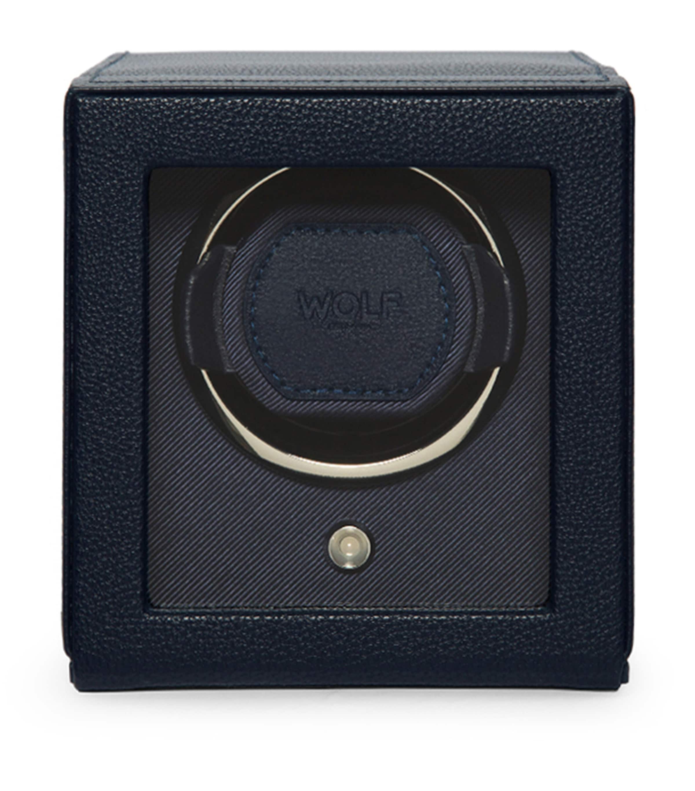 Wolf Cub Watch Winder With Cover In Black