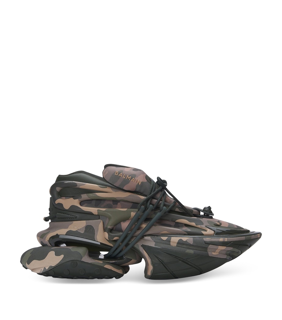 Low-Top Camouflage Print Sneakers - Image 1