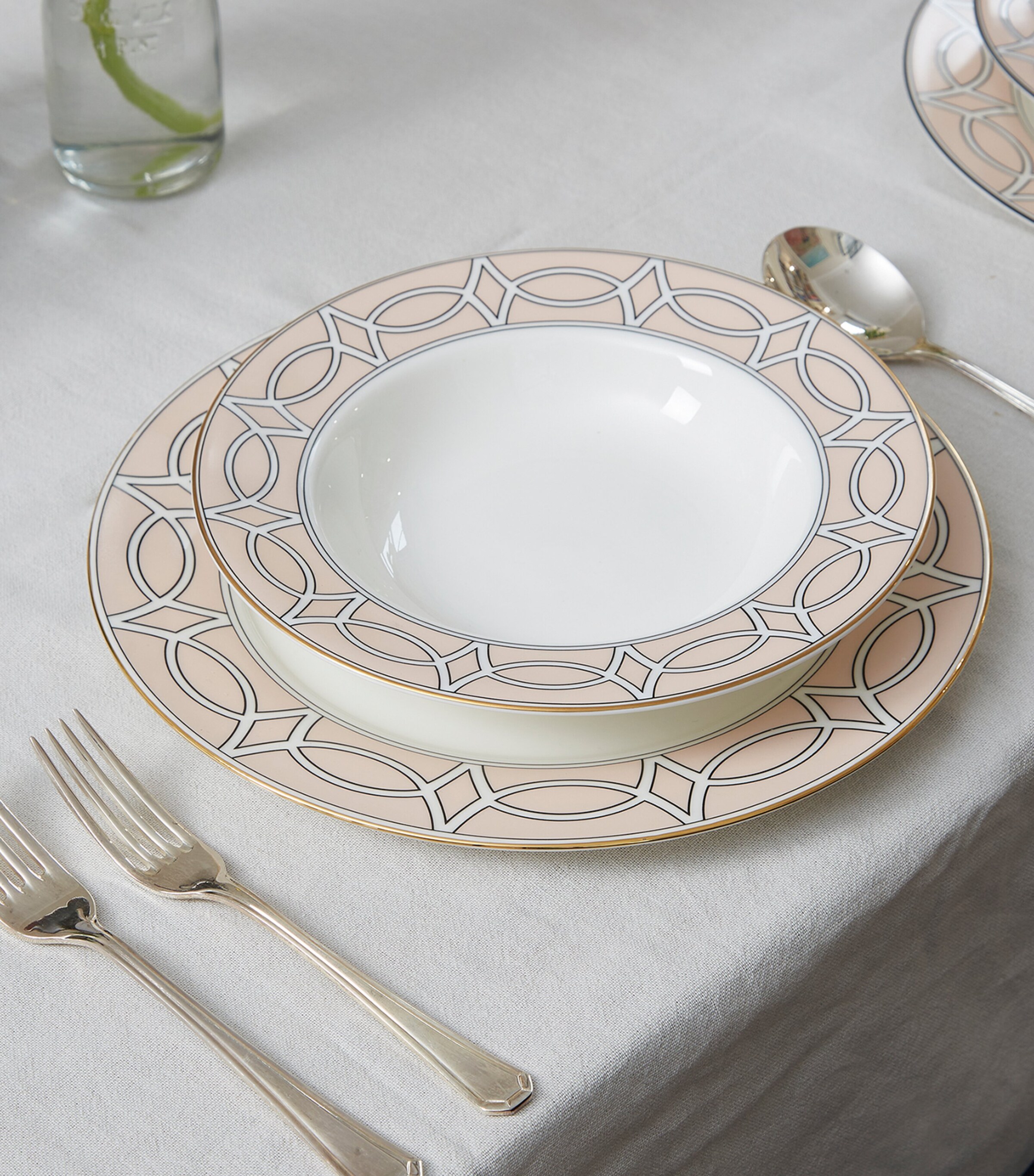 Loop Soup Bowl (23cm) BLUSH Image 2