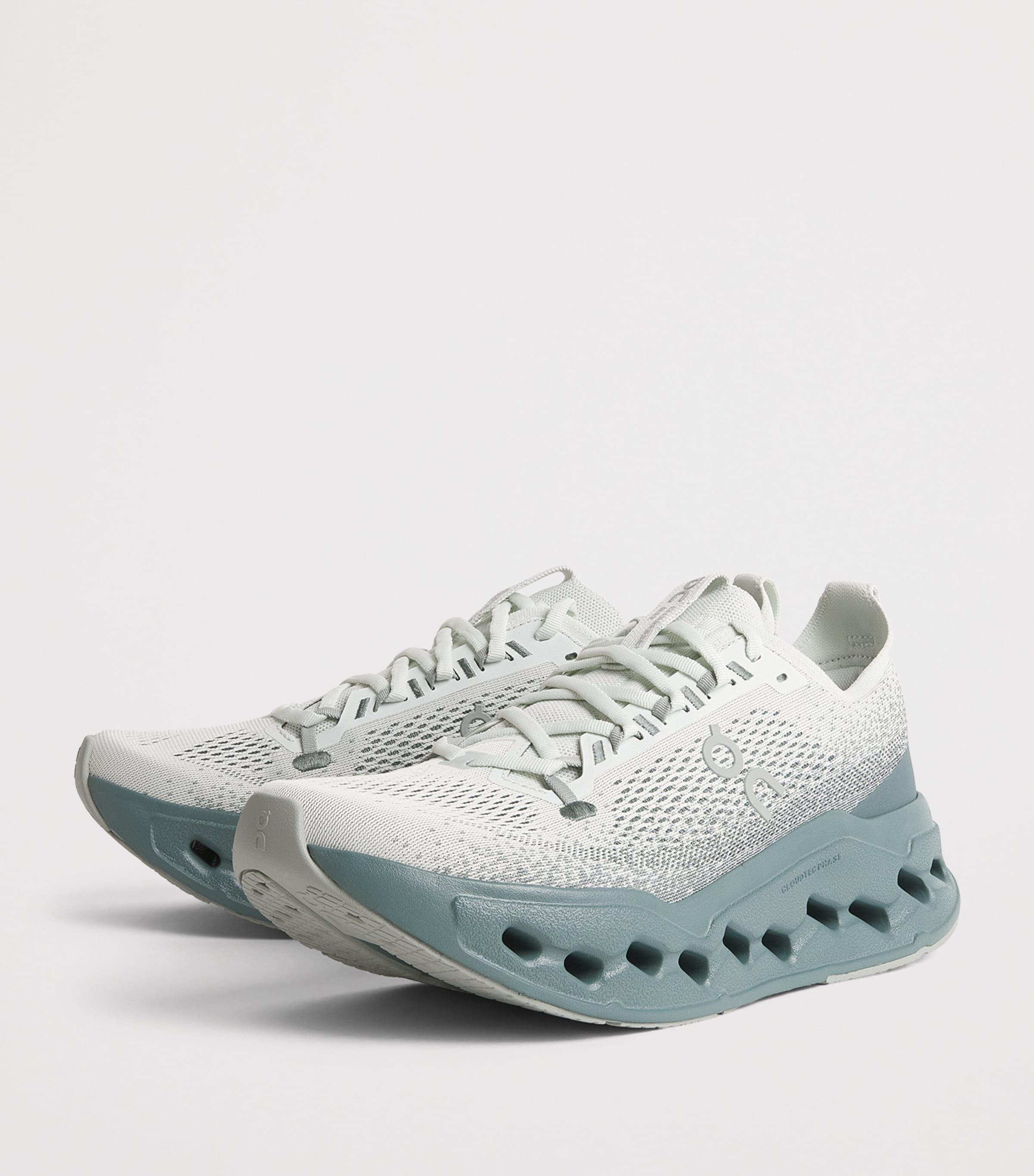 On Mens Cloudsurfer Max Trainers Iceberg | Olive Image 3