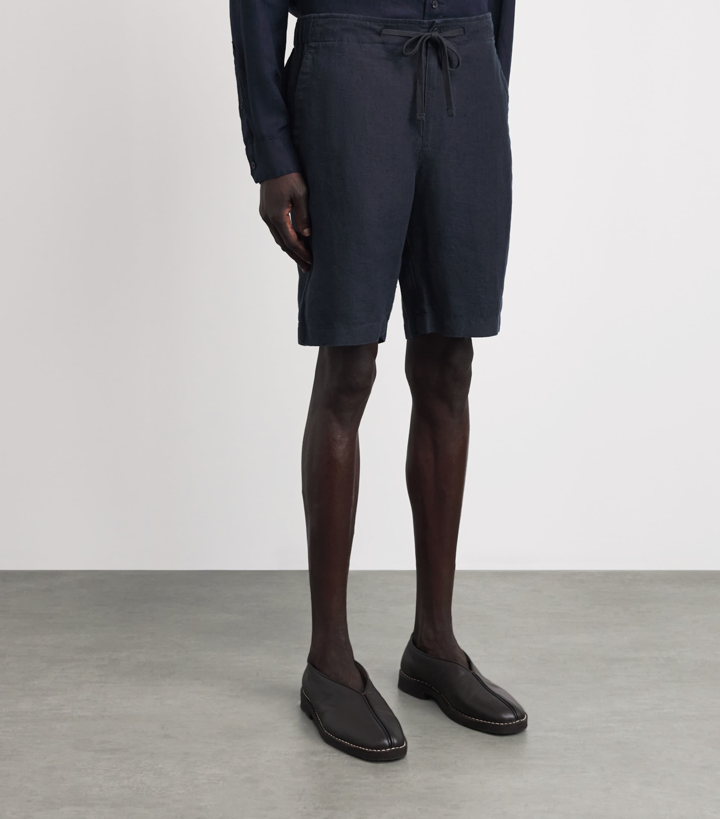 Vince Mens Linen Drawstring Shorts Coastal Image 4