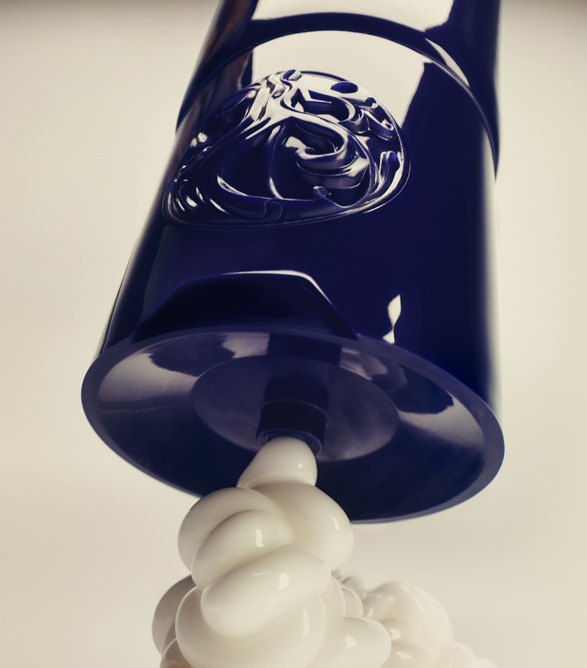 Oribe Conditioner for Brilliance and Shine (150ml) Image 2