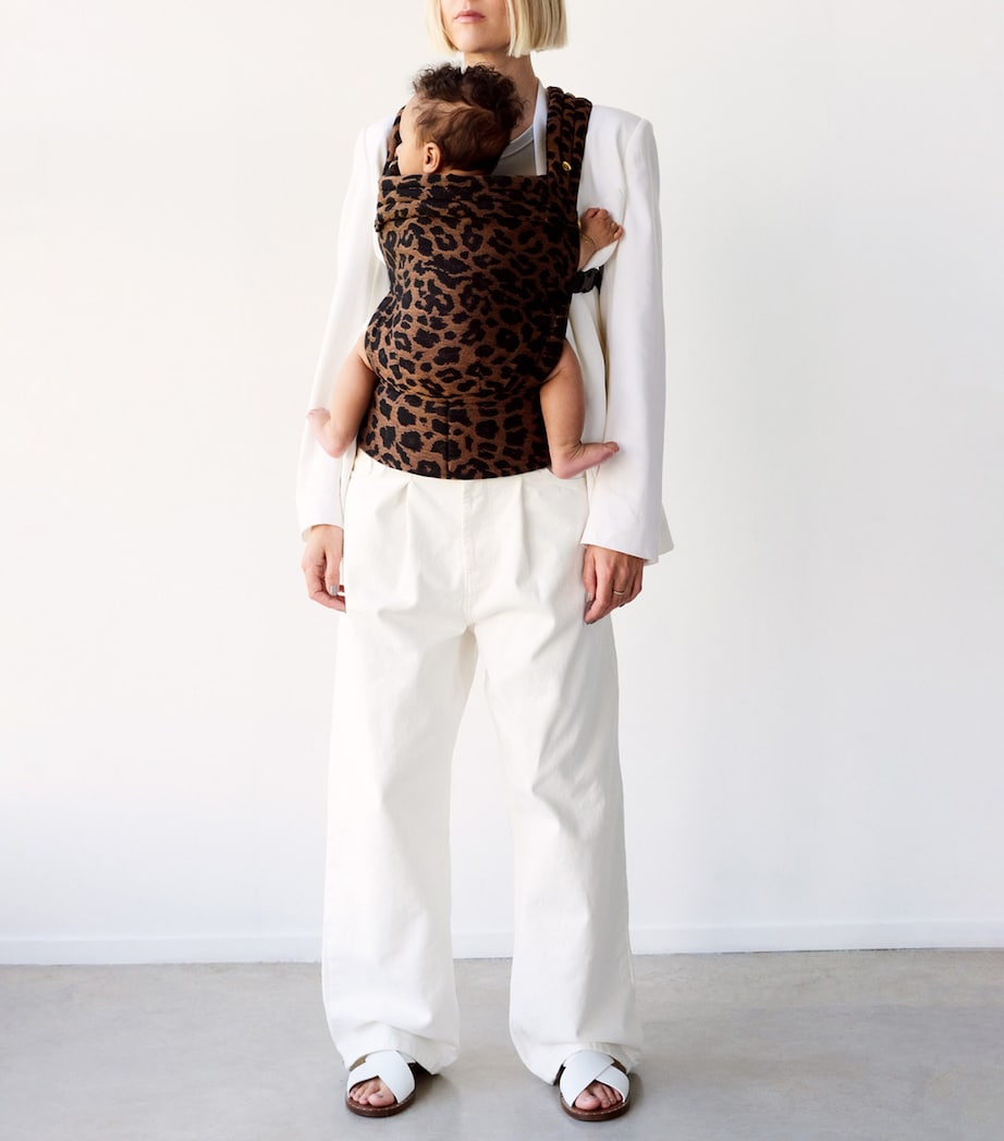 Zeitgeist Baby Carrier Leopard Classic BROWN Image 3