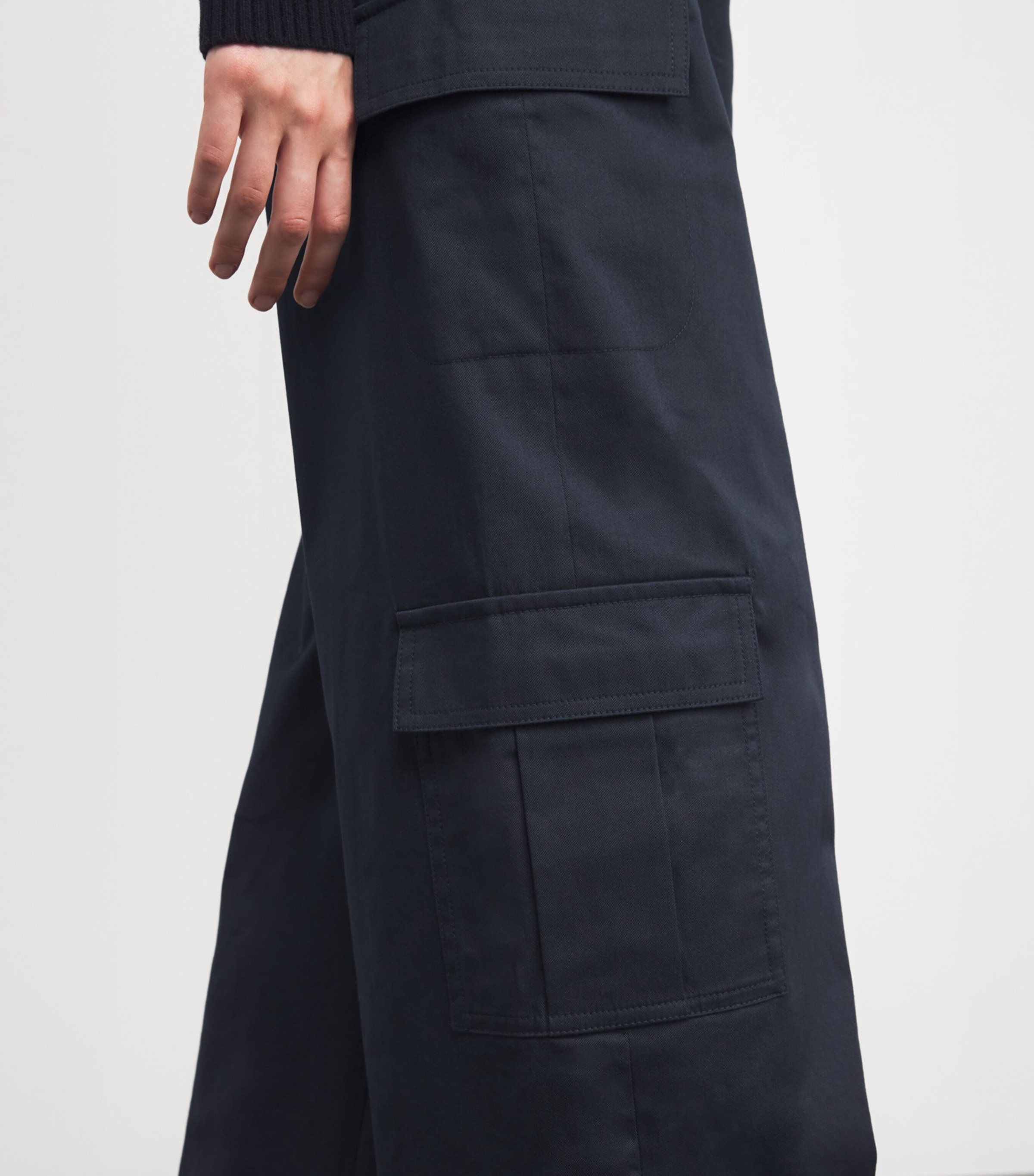 Cotton Gabardine Cargo Trousers NAVY Image 6