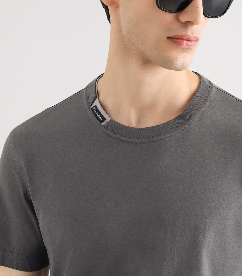 Dolce&Gabbana Mens Cotton Logo Tab T-Shirt Very Dark Grey Image 4
