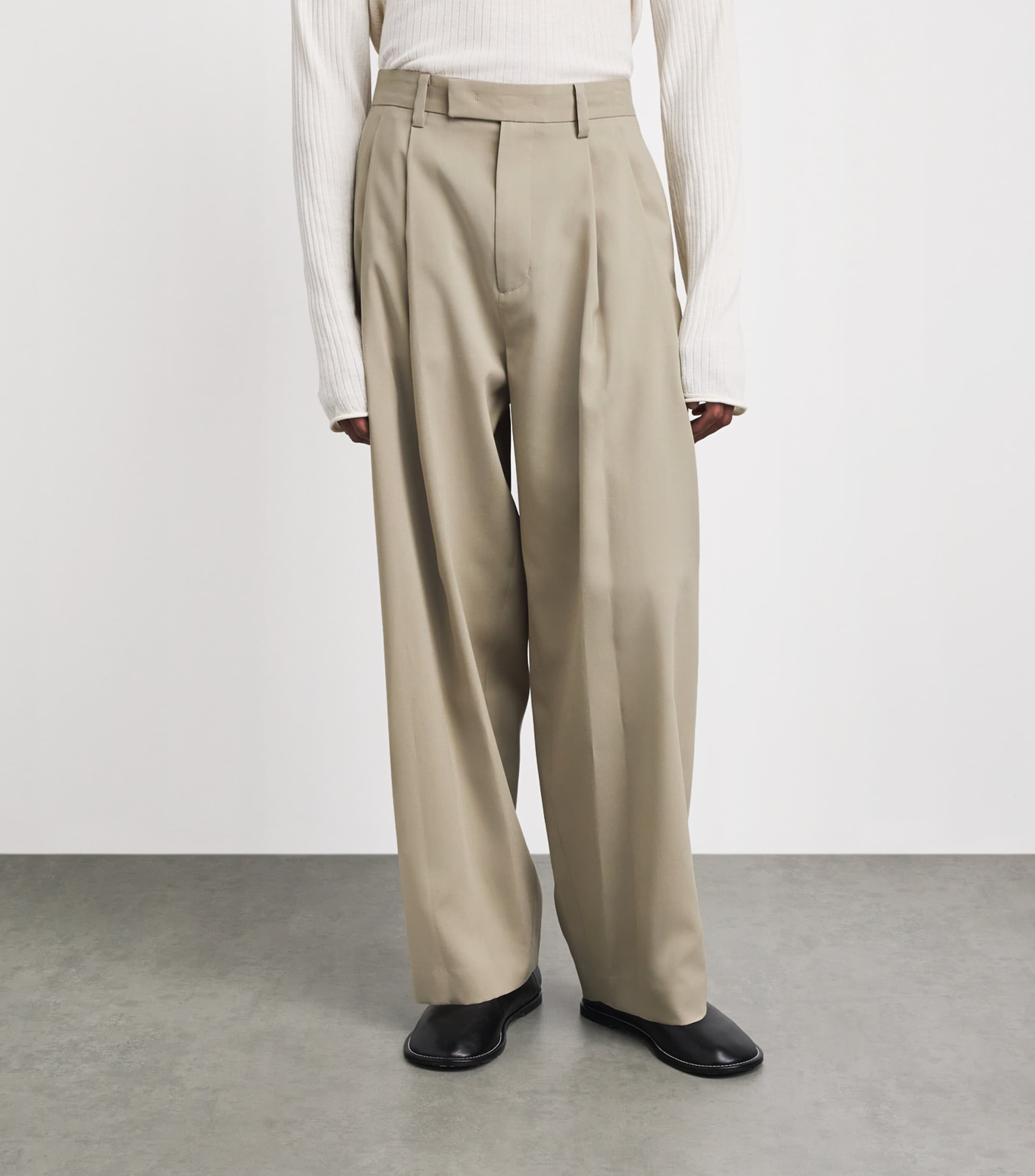 System Mens Double-Pleat Wide-Leg Trousers Khaki Beige Image 4