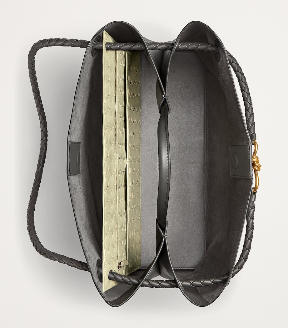 Bottega Veneta Large Andiamo Shoulder Bag Image 4