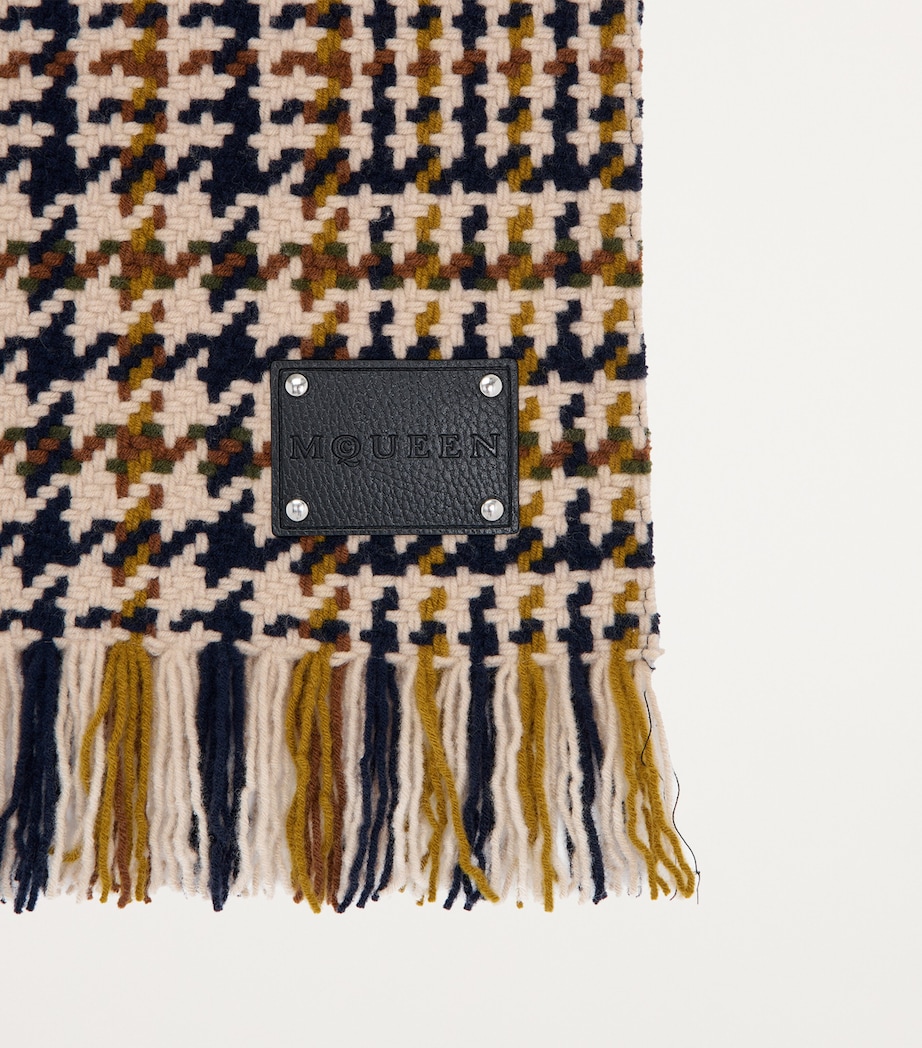 Wool Country Check Scarf 9878 Image 3