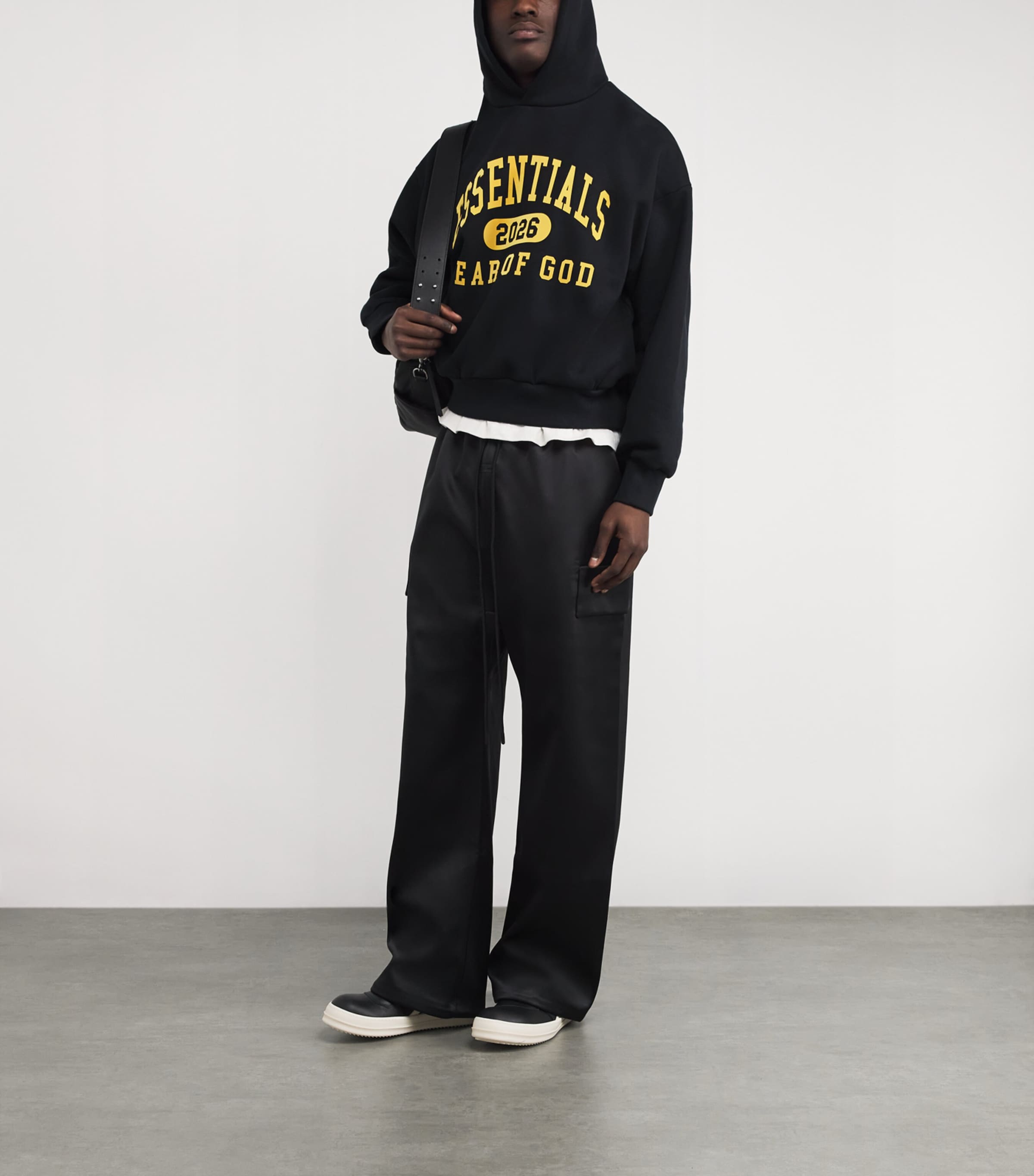 Varsity Logo Hoodie VINTAGE BLACK Image 2