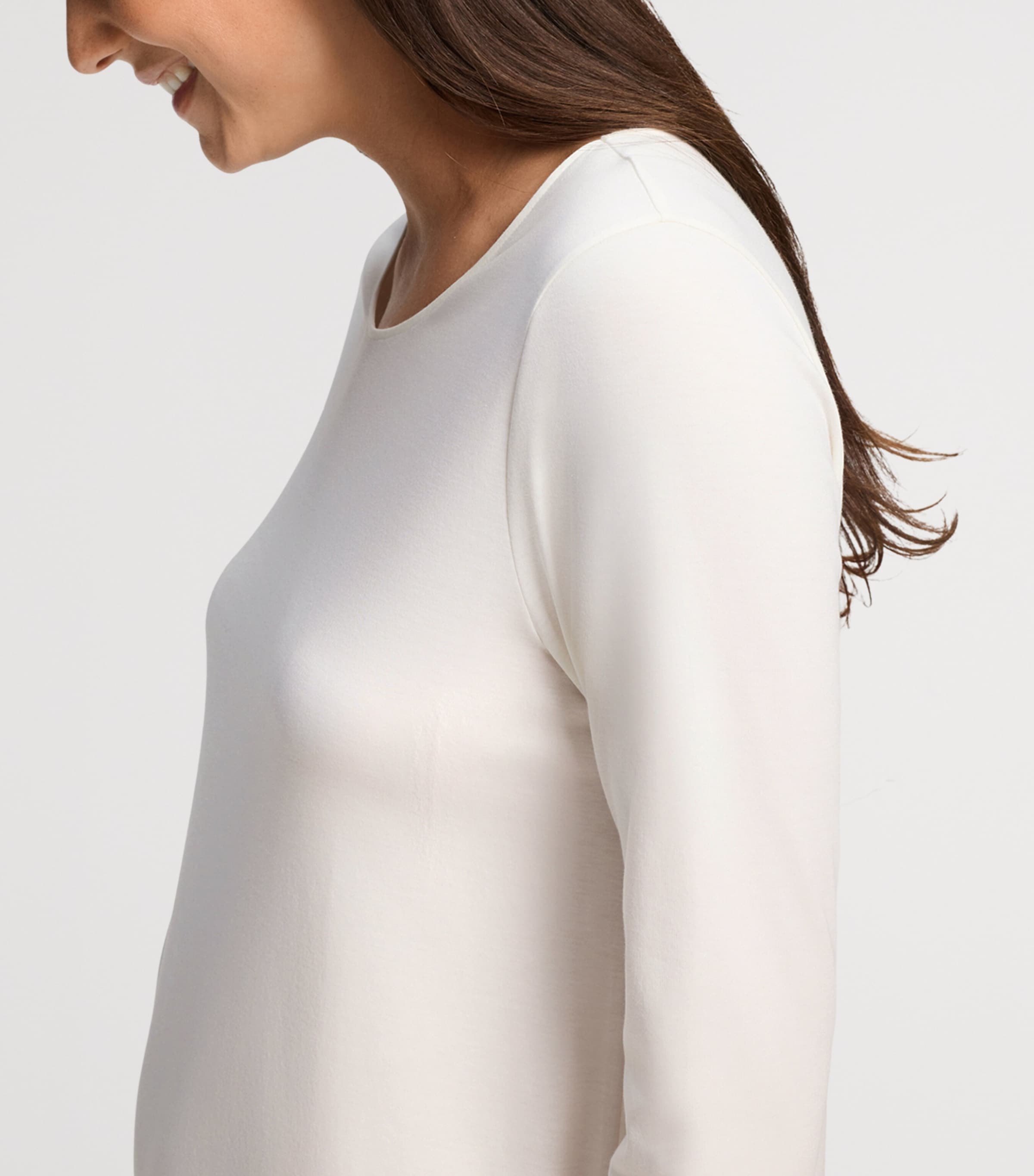 Hanro Womens Cotton Long-Sleeve Nightdress Off White Image 5