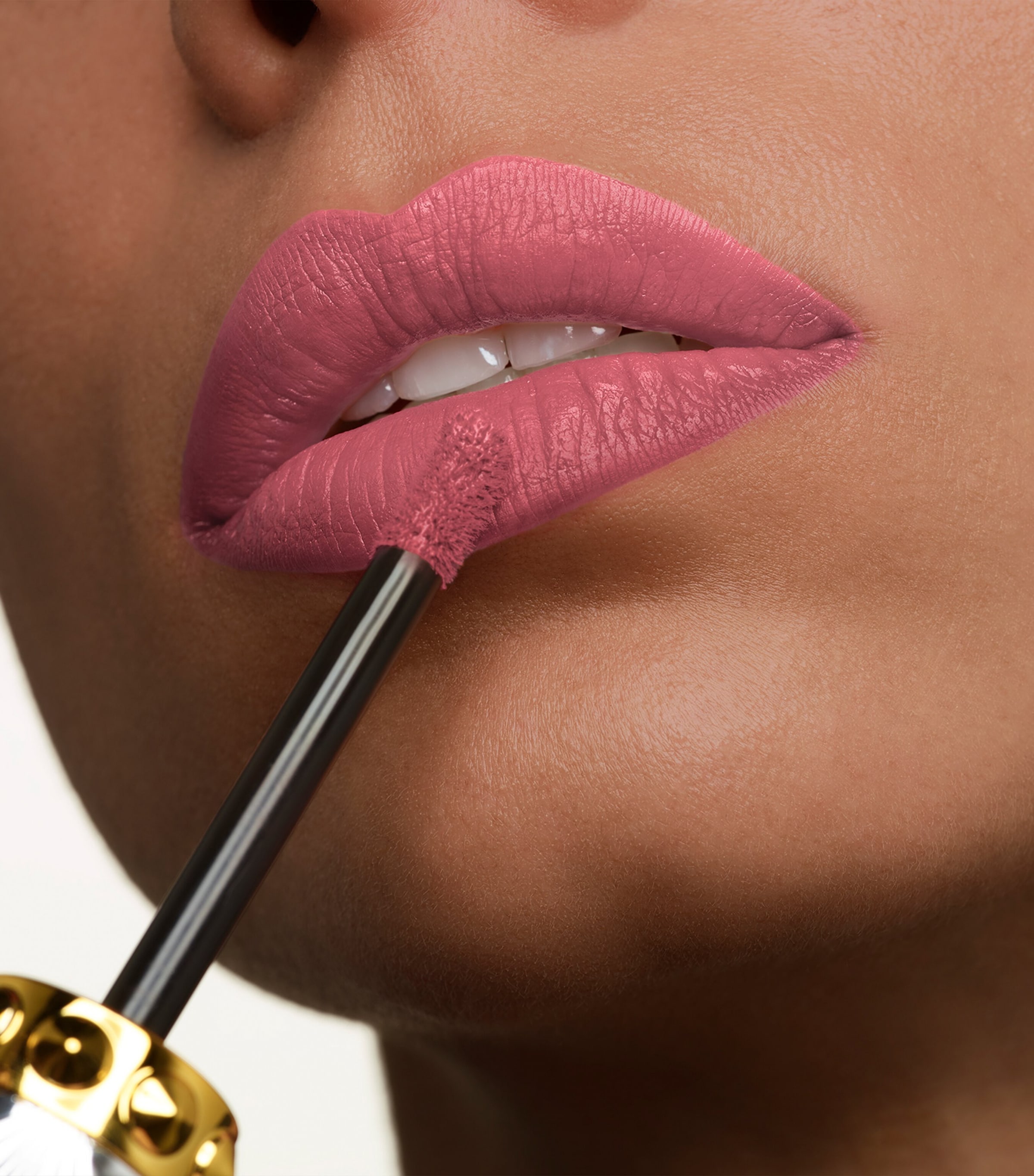 Christian Louboutin Matte Fluid Lip Colour Angels Blush Image 7