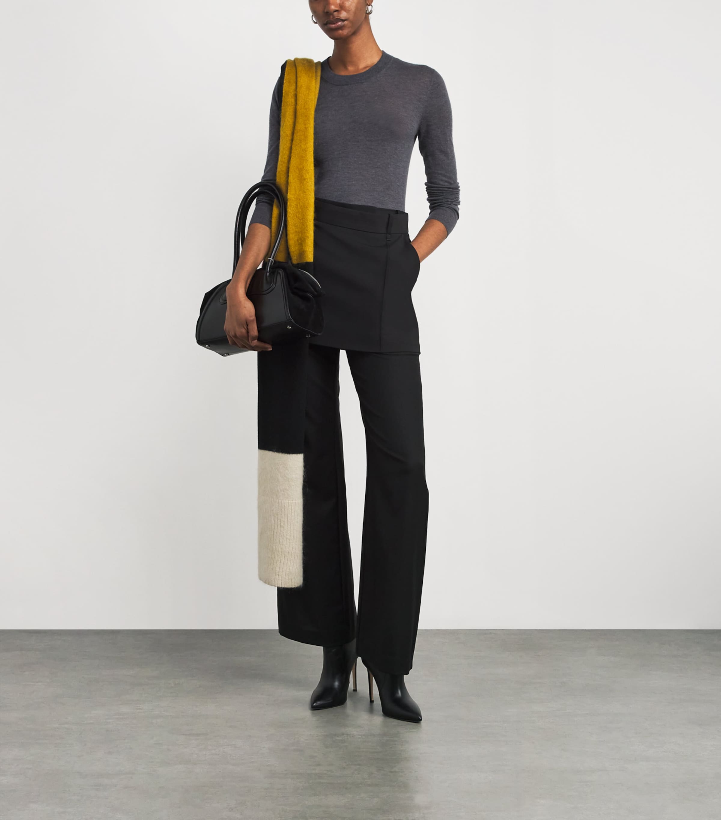 Cashmere Round-Neck Sweater SMOKE Image 2