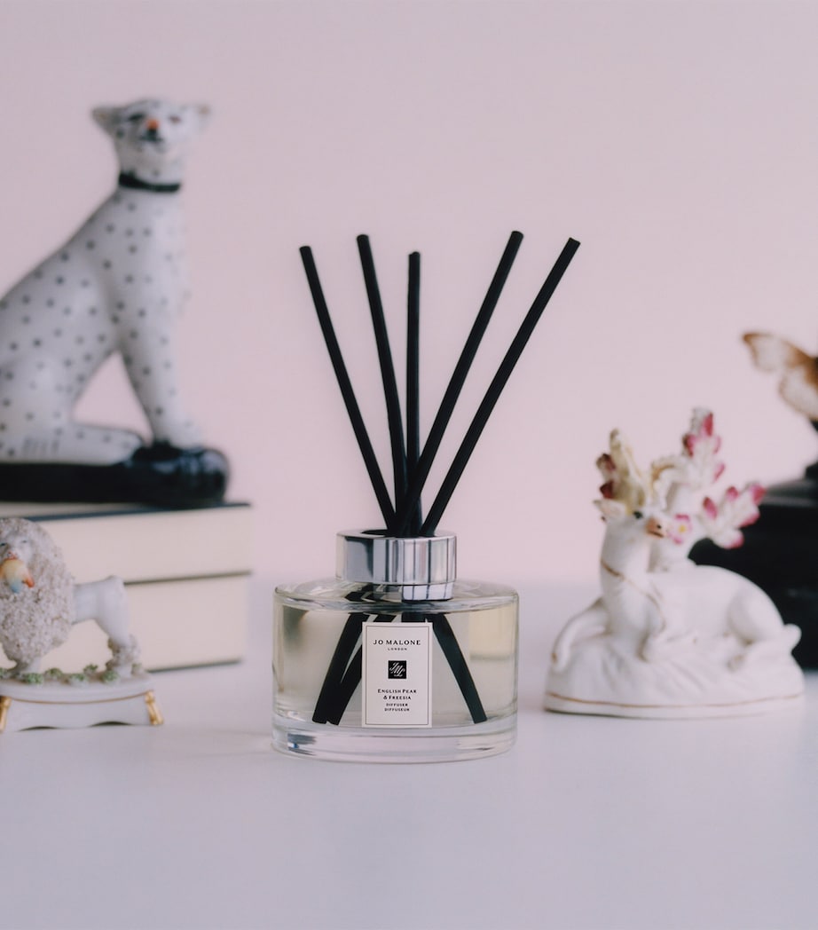 English Pear & Freesia Scent Surround Diffuser (165ml) NO COLOUR Image 4