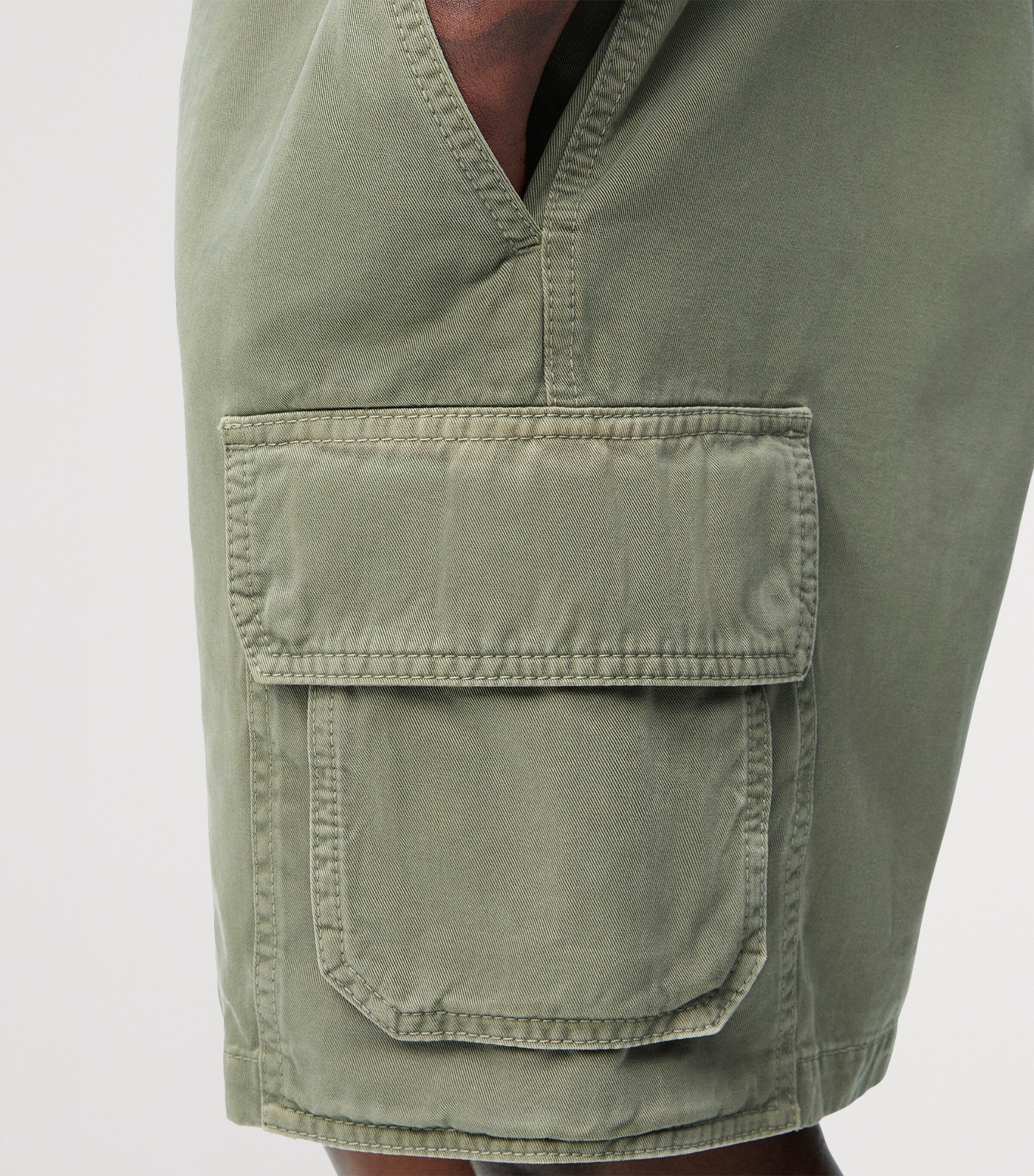 LOEWE x Paula's Ibiza Cotton Twill Cargo Shorts | Harrods US