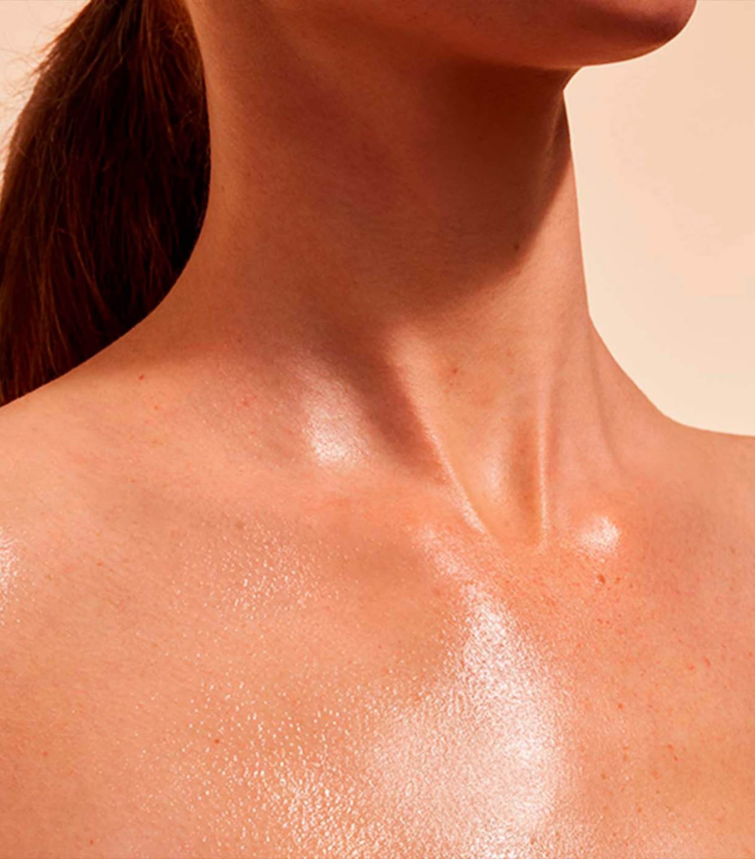 Sun Care Water Mist SPF 50+ (150ml) NO COLOUR Image 5