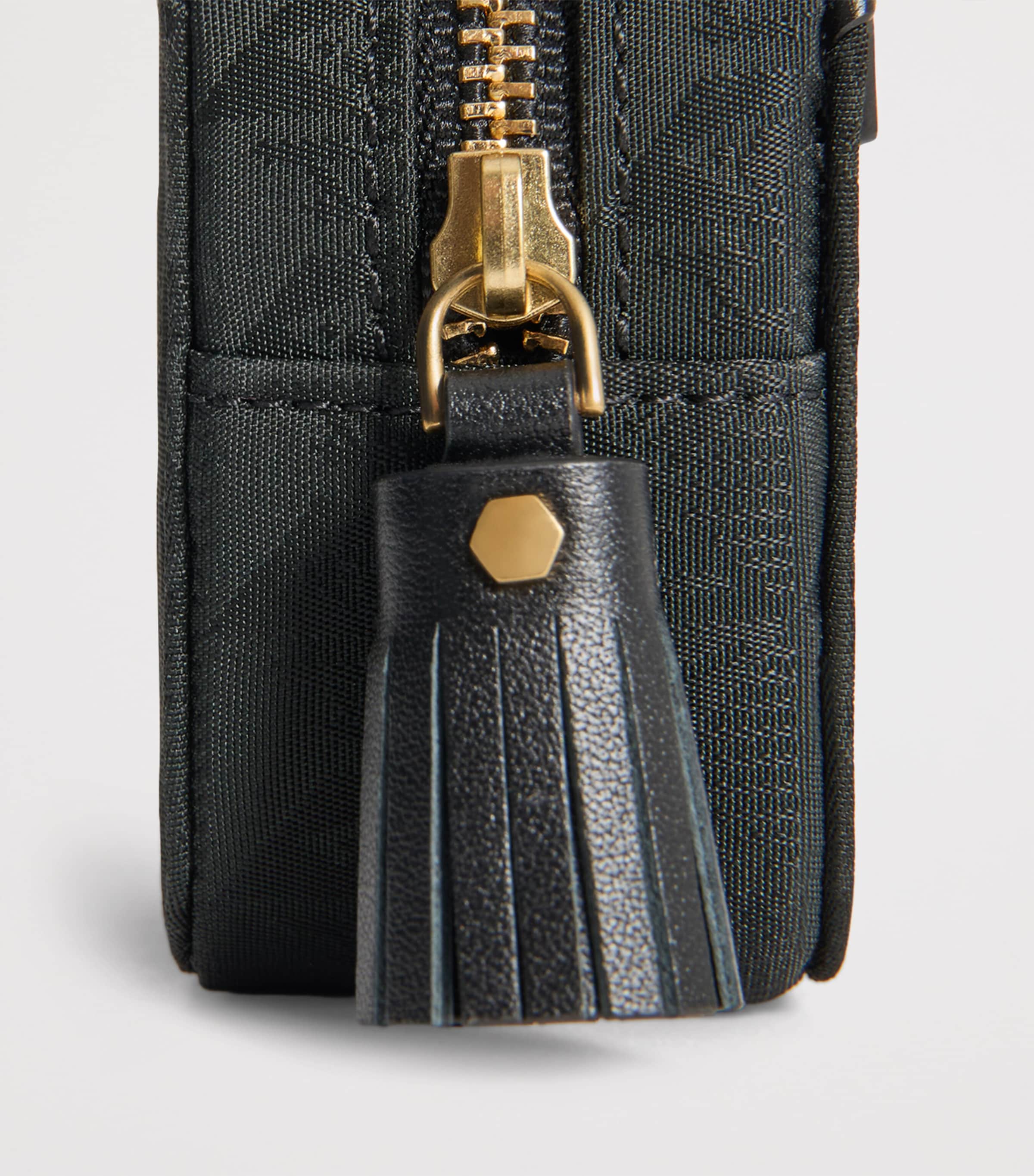 Jacquard Logo Earphones Case BLACK Image 5