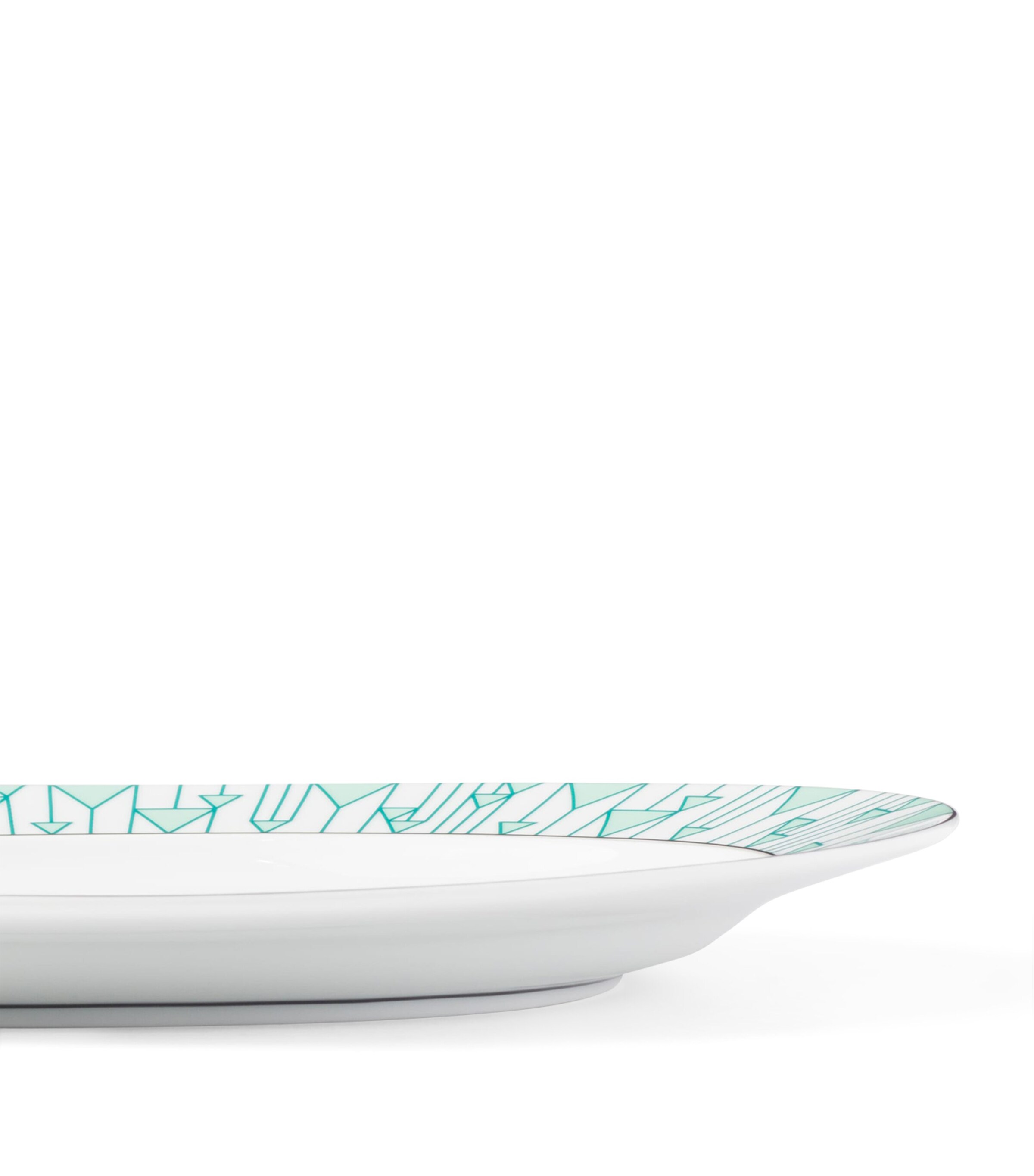 Medium Vienna Serving Plate (34cm) F0HM1 Image 6