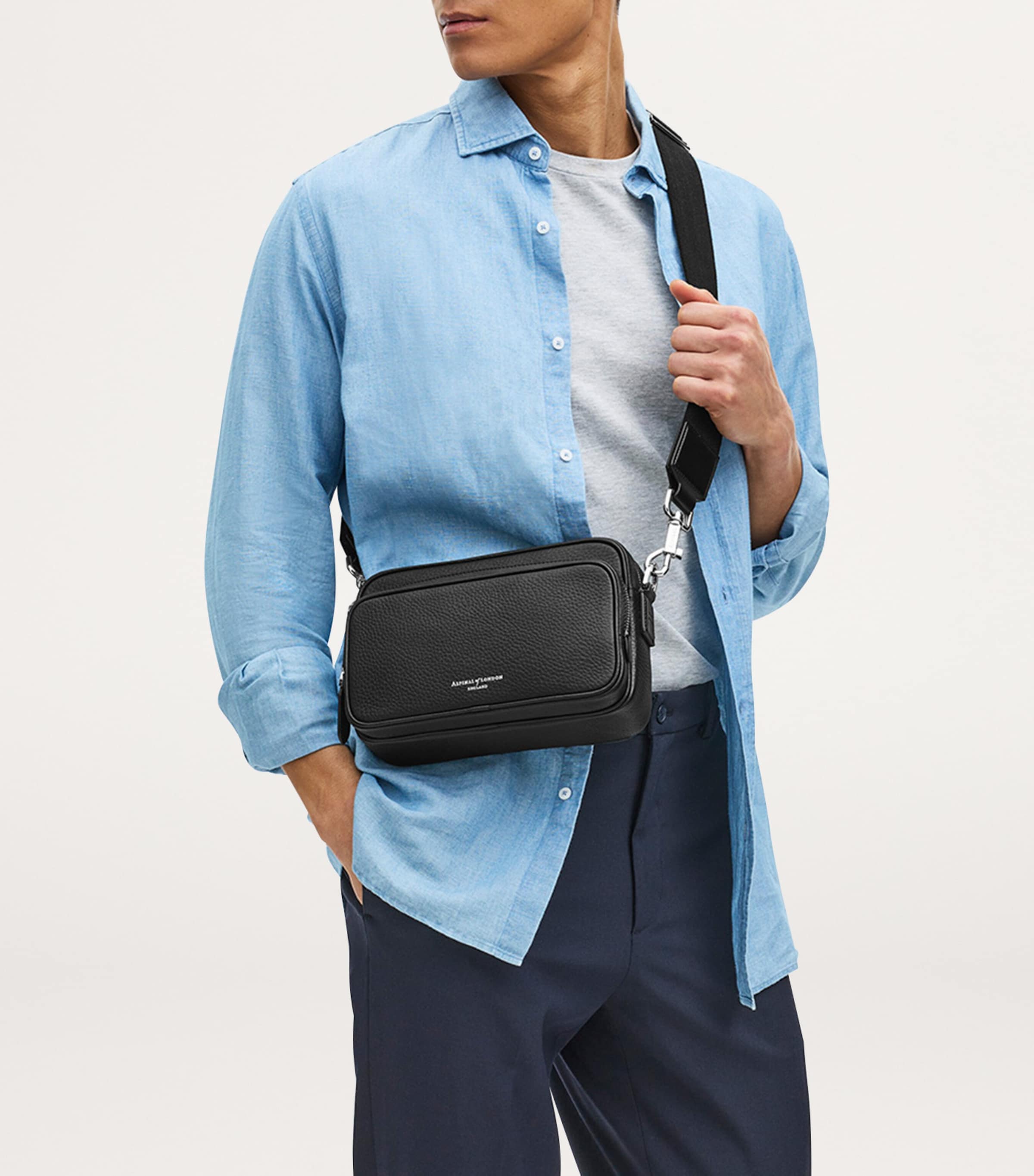 Leather Reporter East West Messenger Bag BLACK Image 2