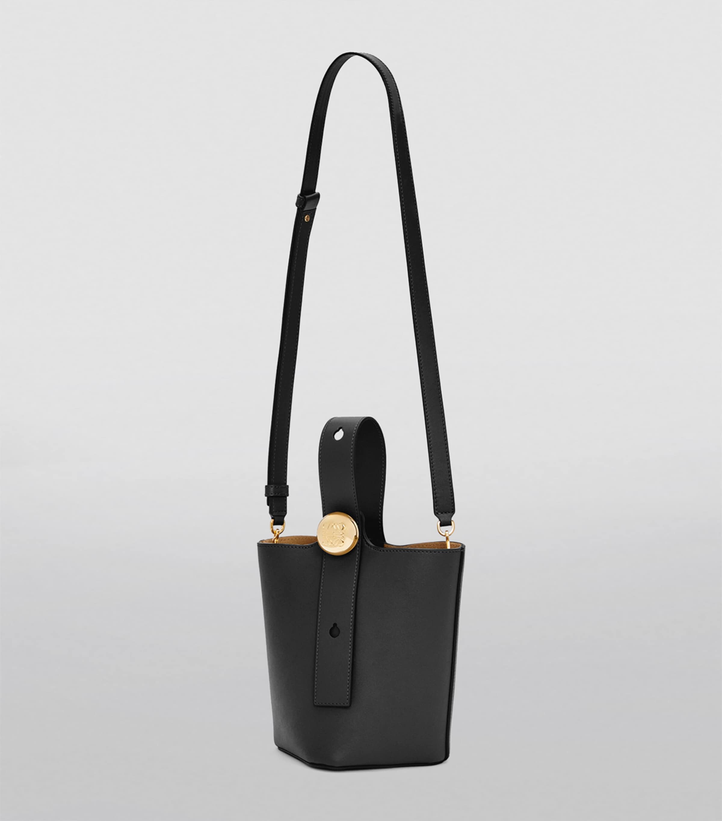 Mini Leather Pebble Bucket Bag BLACK Image 6