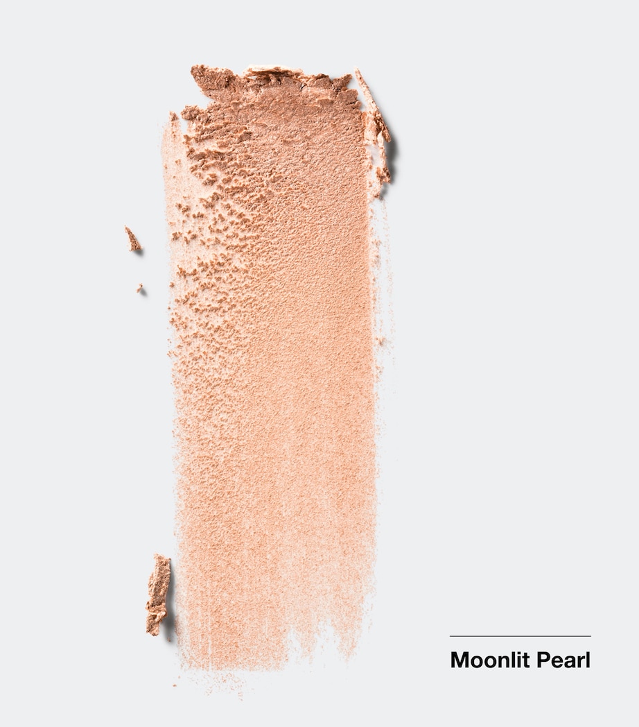 True Highlight Weightless Illuminator MOONLIT PEARL Image 2