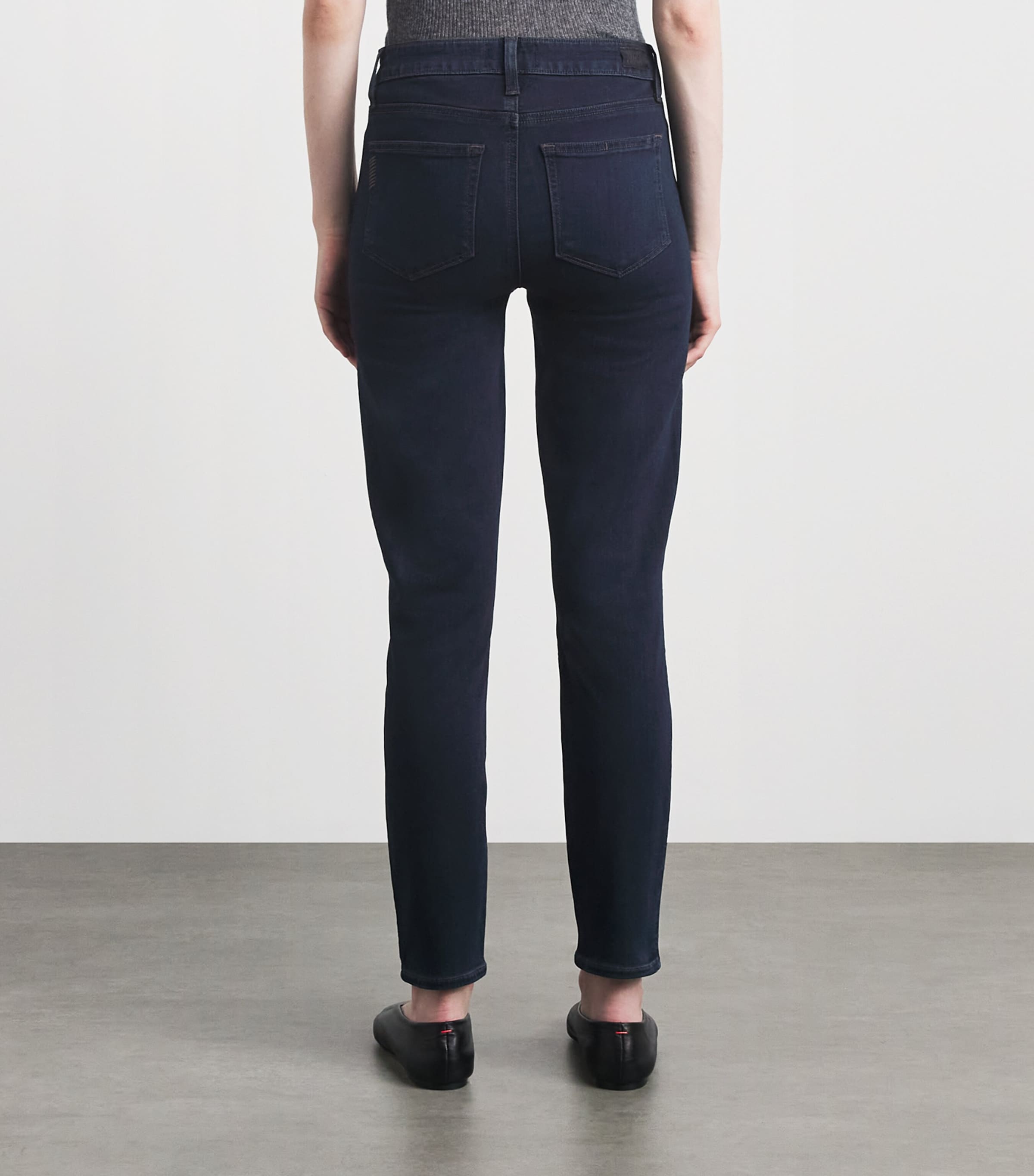 PAIGE Womens Hoxton Slim Jeans Mona Image 5