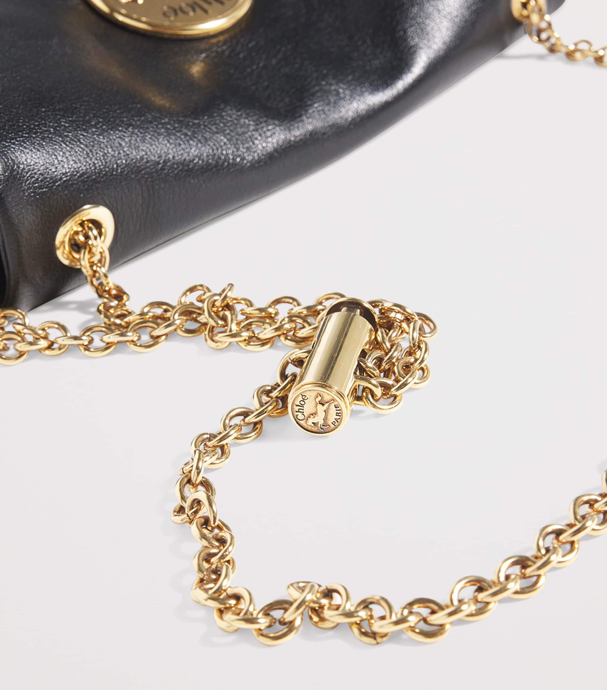 Medium Leather Heritage Shoulder Bag BAG BLACK Image 6