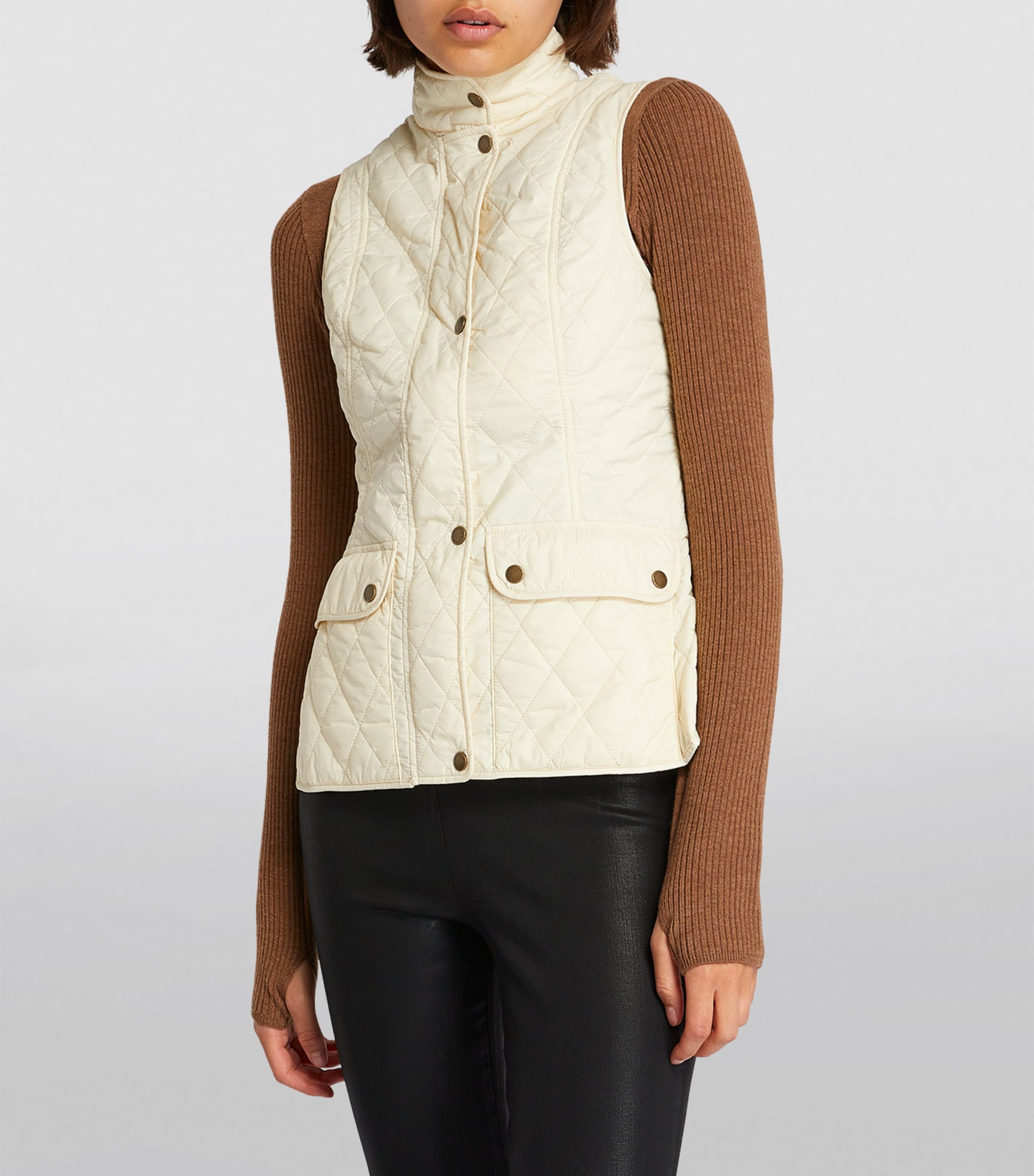 Quilted Otterburn Gilet SUMMER PEARL Image 2