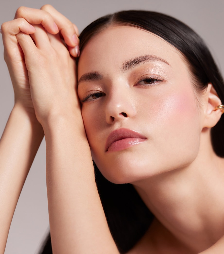 Suqqu The Liquid Foundation E Image 3