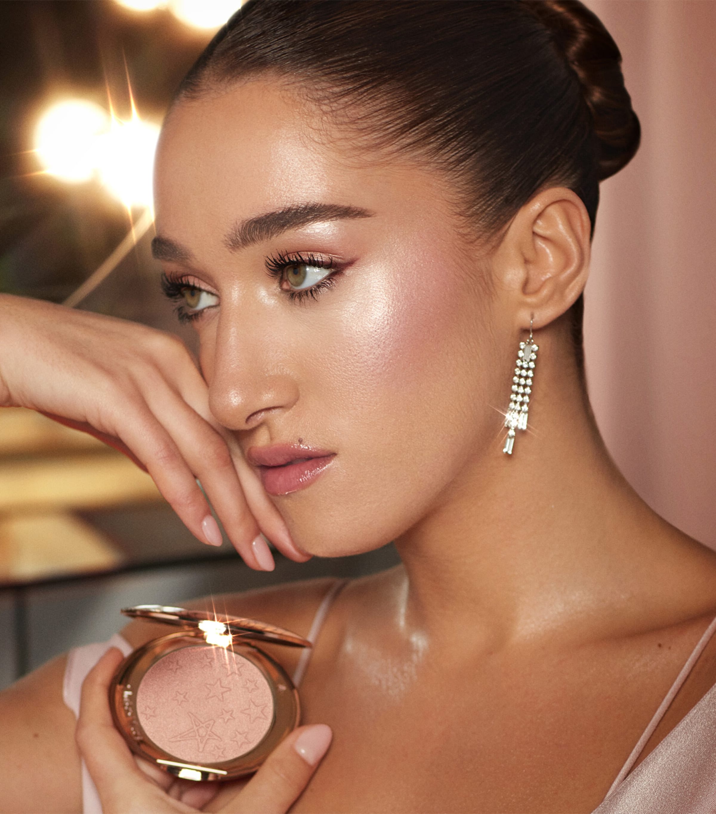 Hollywood Glow Glide Highlighter PILLOW TALK GLOW Image 2